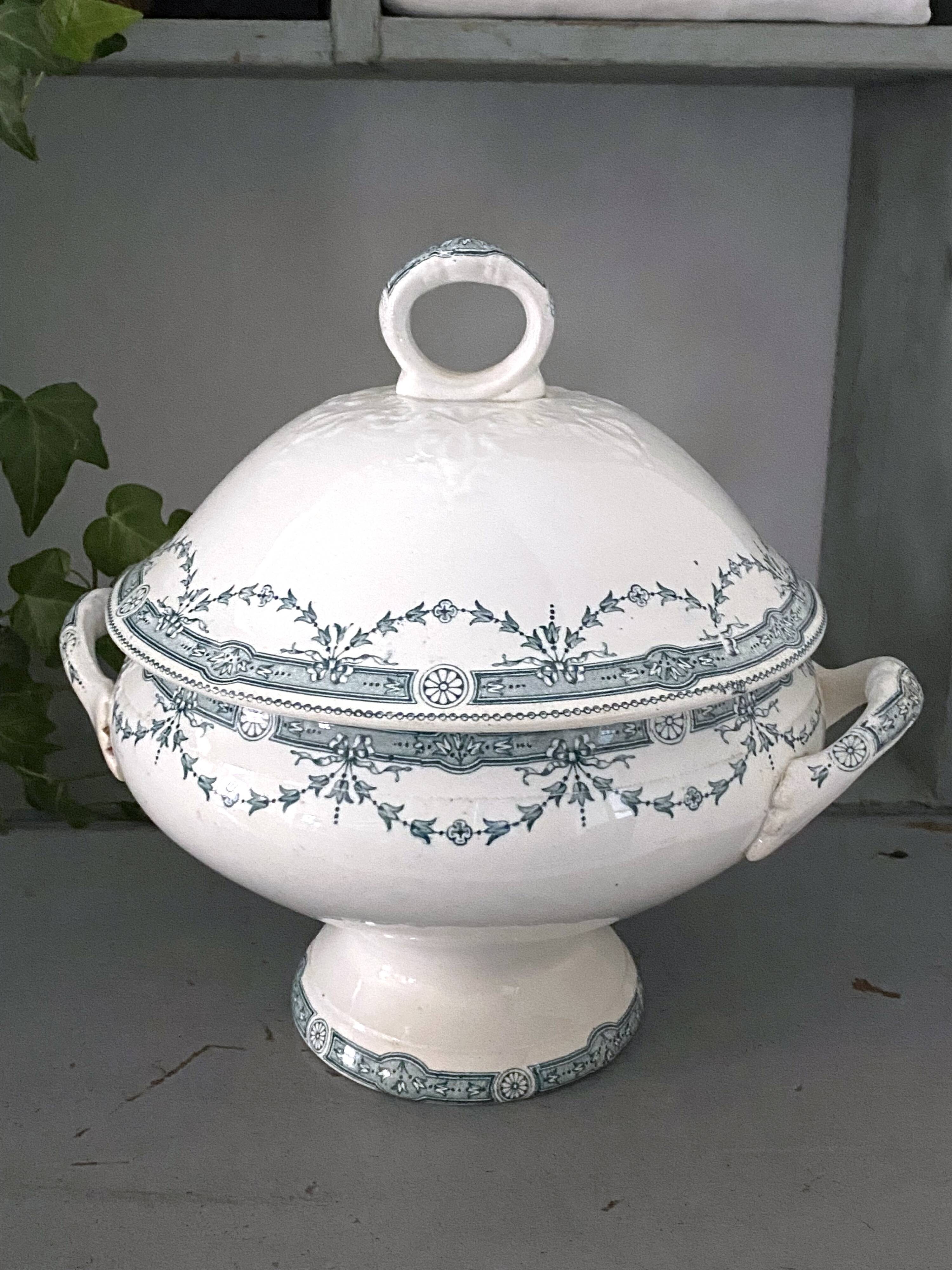 Moulin des Loups Soup Tureen