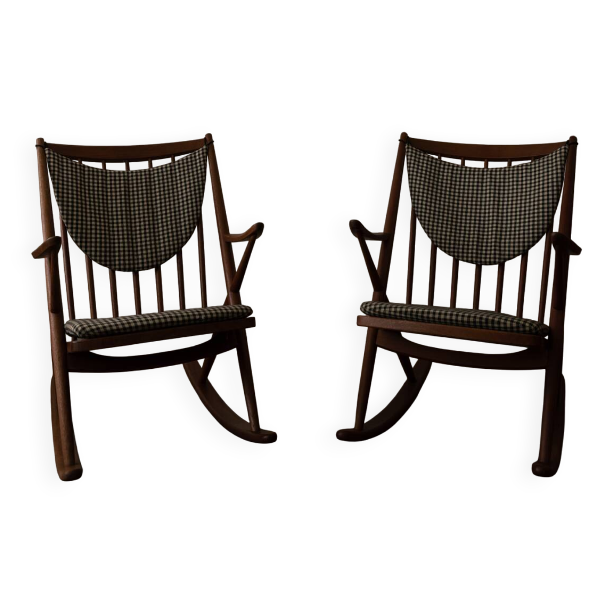 Ensemble de 2 chaises berçantes en teck danois modèle 182 Frank Reenskaug années 1950.