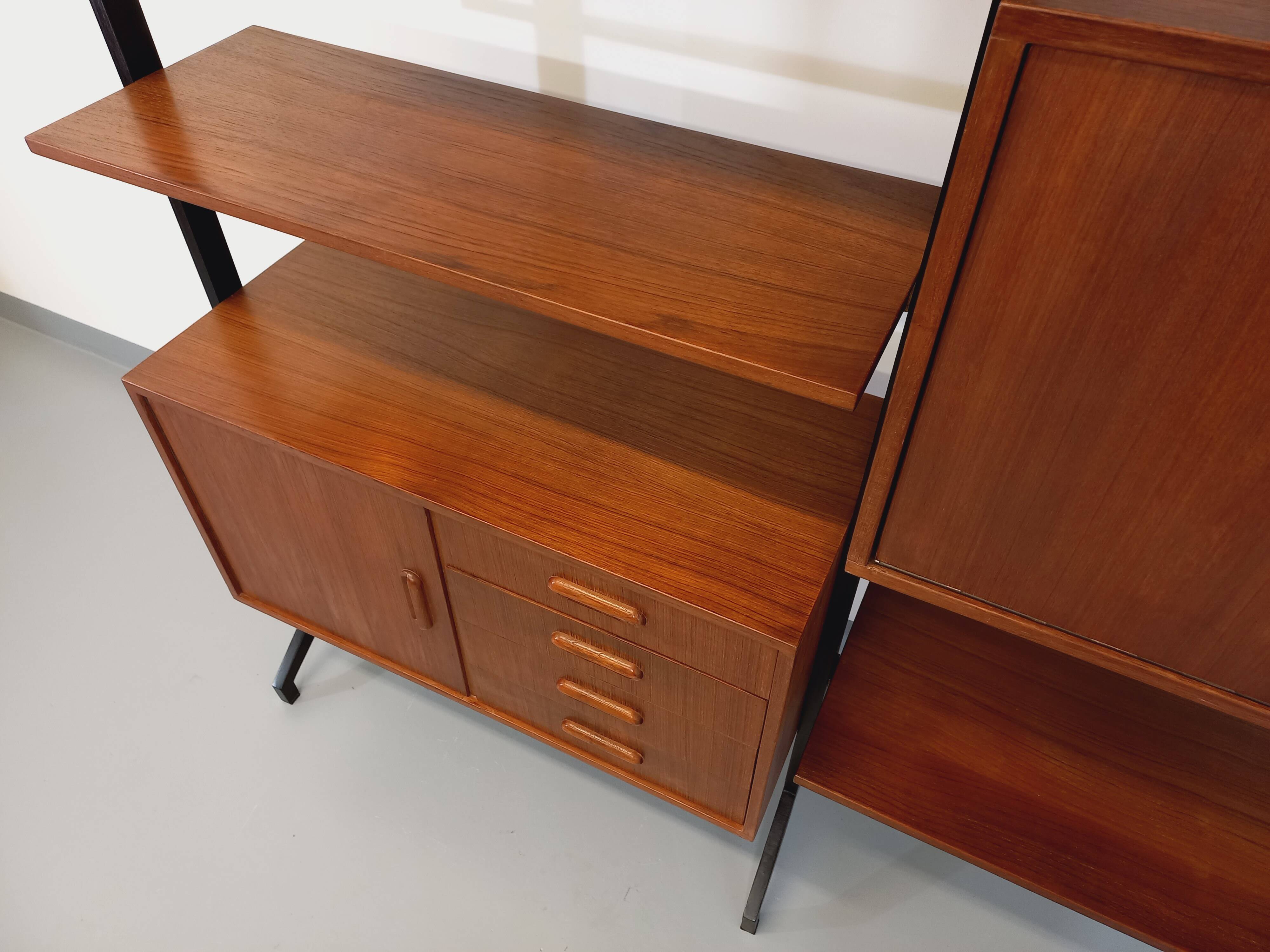 Italian bookcase vintage modular double shelf in teak and metal from the 60s