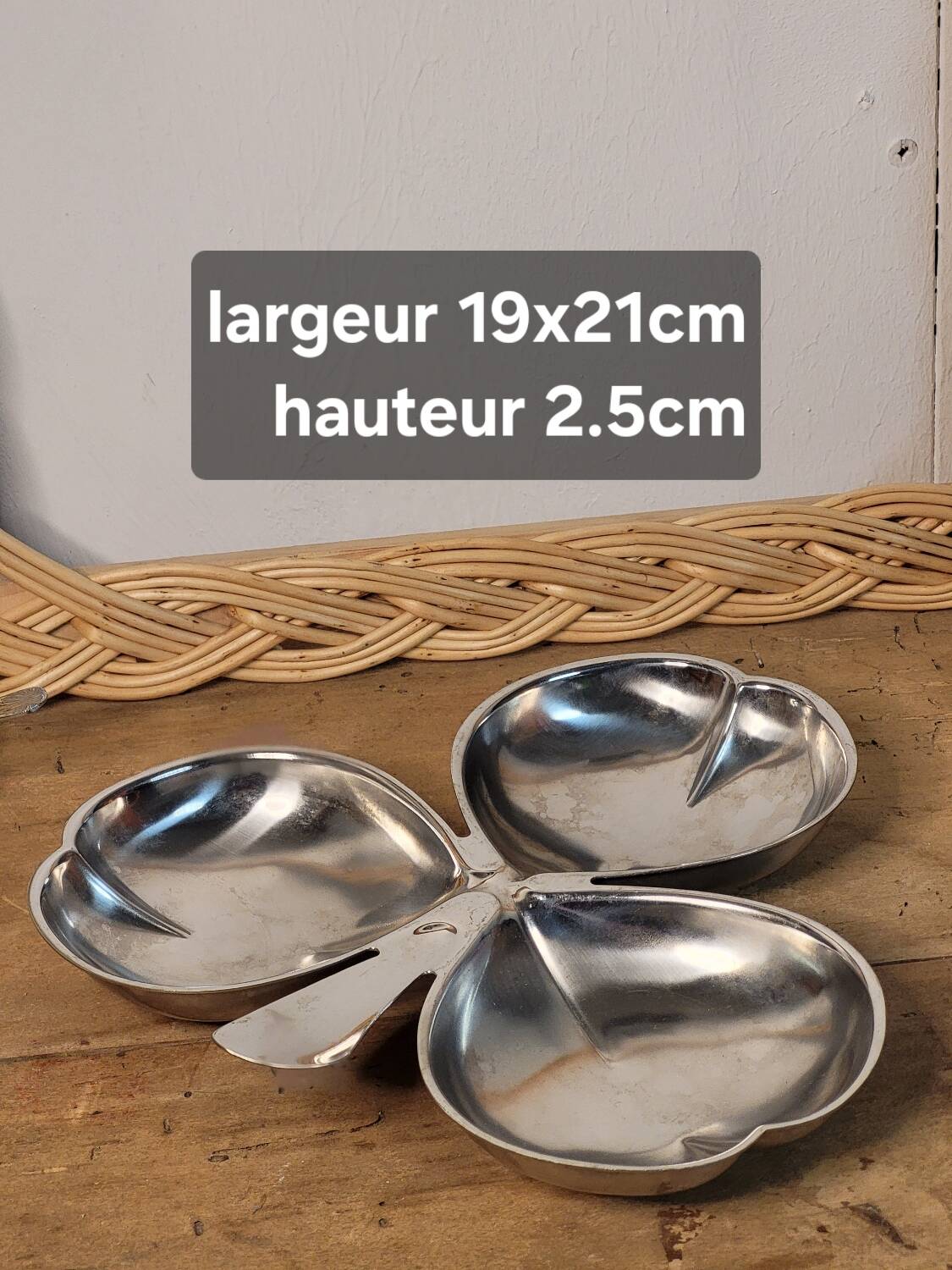 Clover stainless steel tray