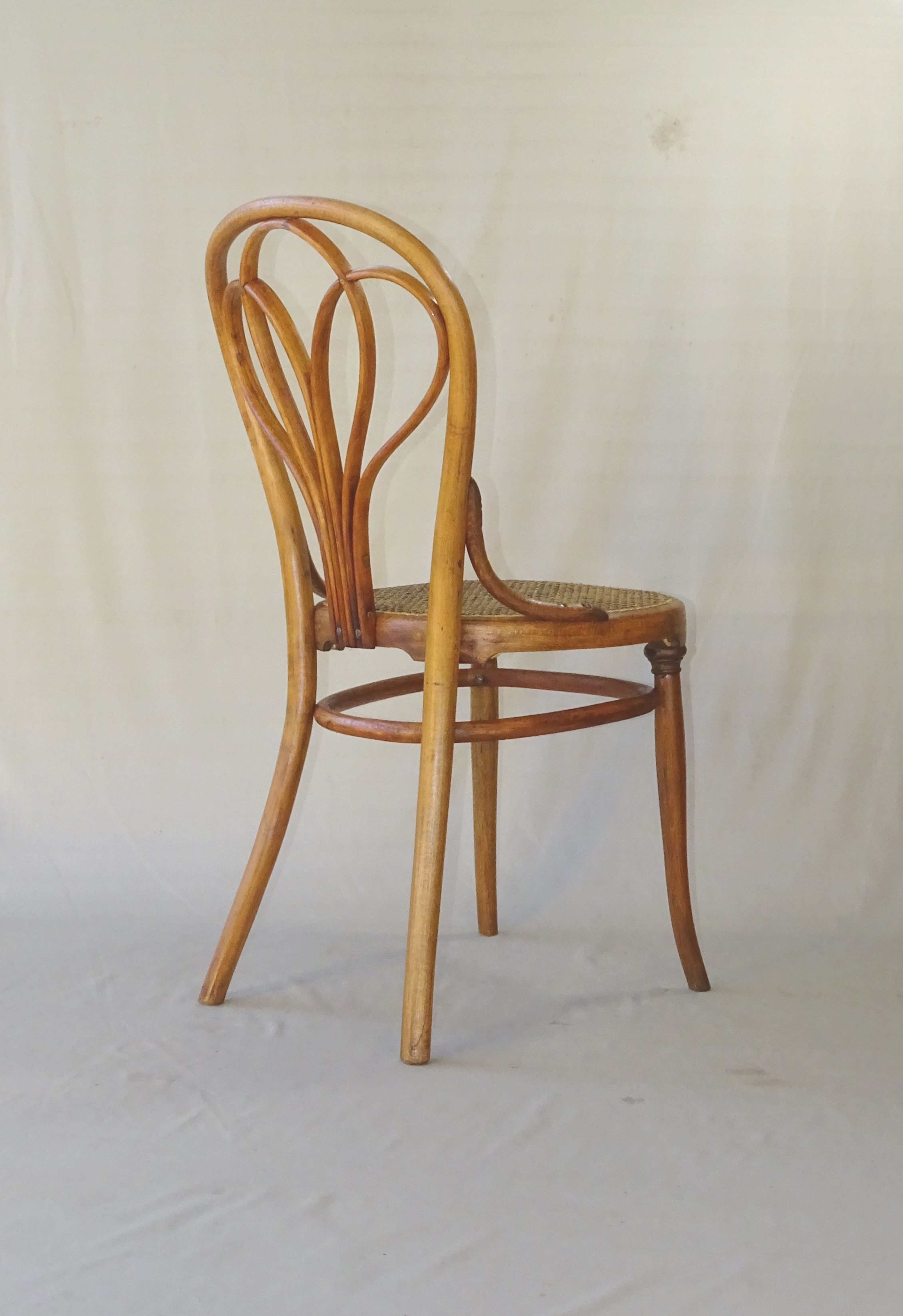 Bistrot de Vienne, chair Thonet N°25 Ca, 1880