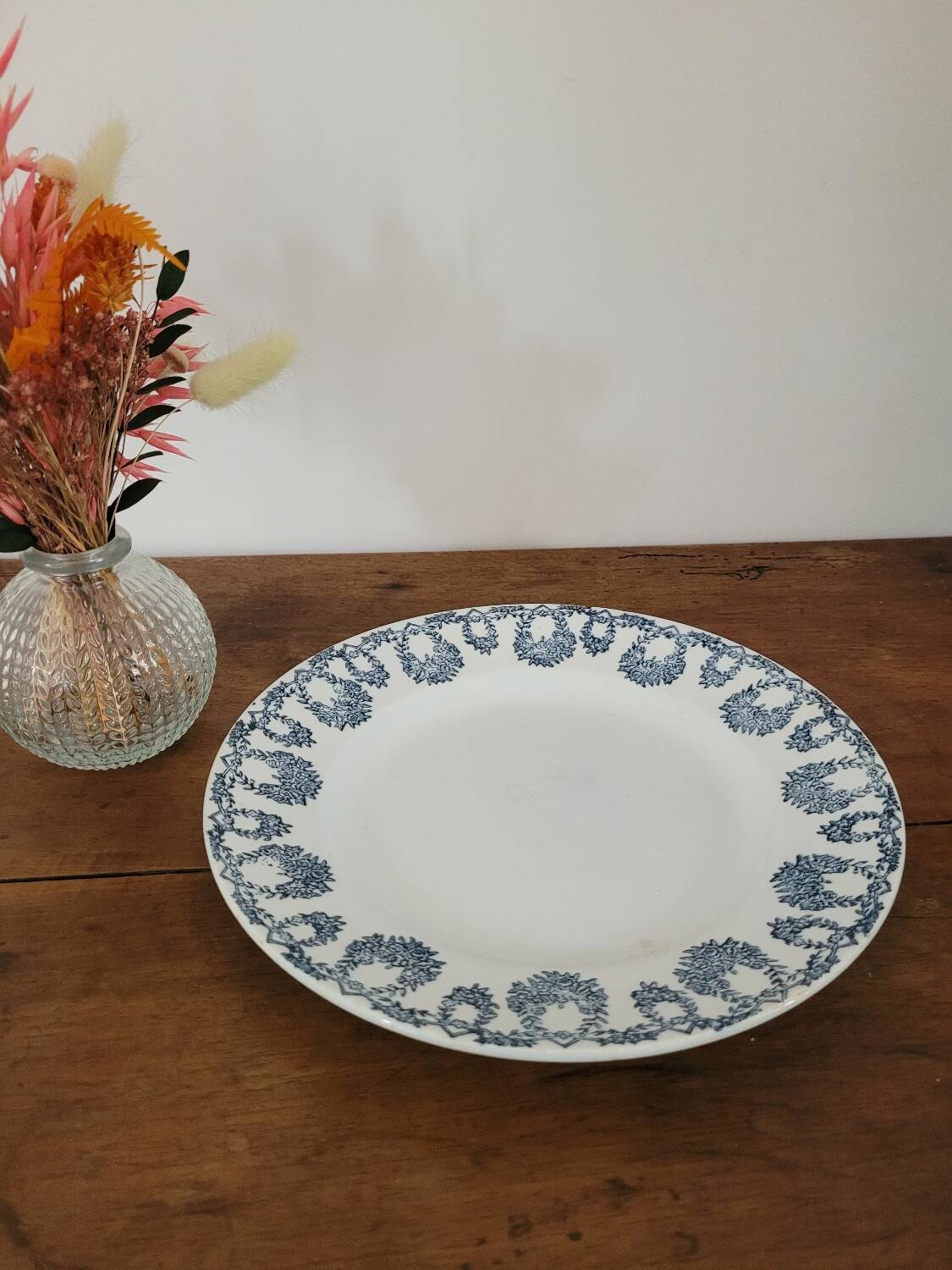 Assiette plate Terre de fer Colbert