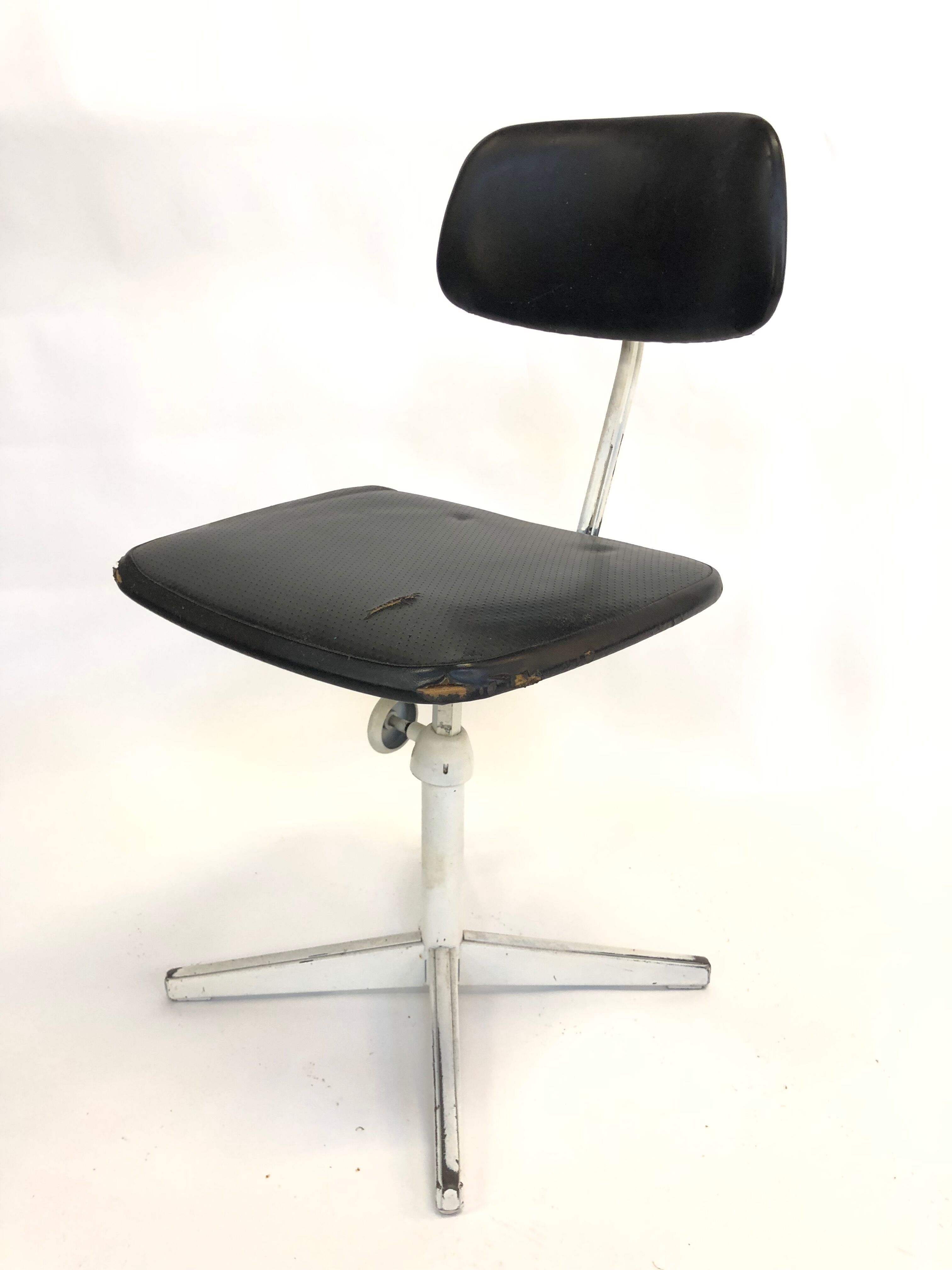 Work chair designed by Friso Kramer for Ahrend De Cirkel Netherlands