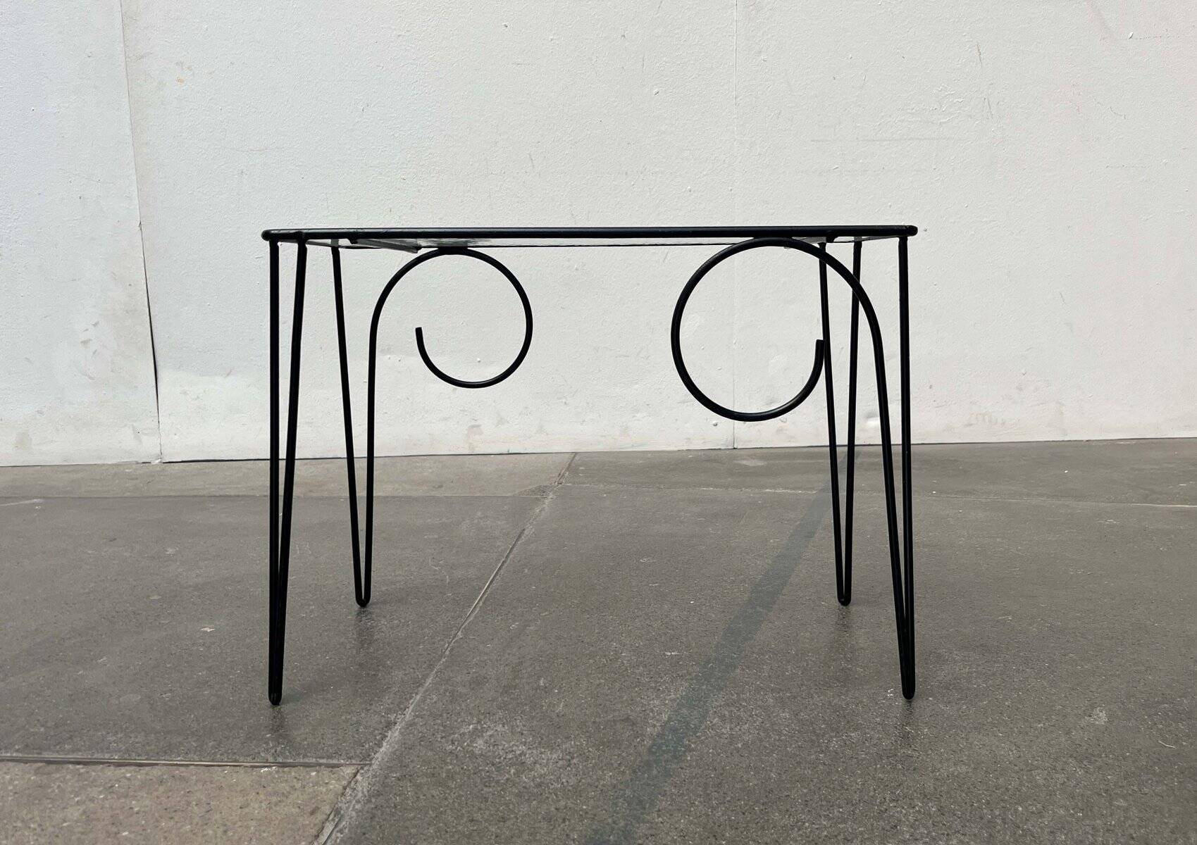 Table d'appoint en verre de style danois String des années 1960, milieu du siècle