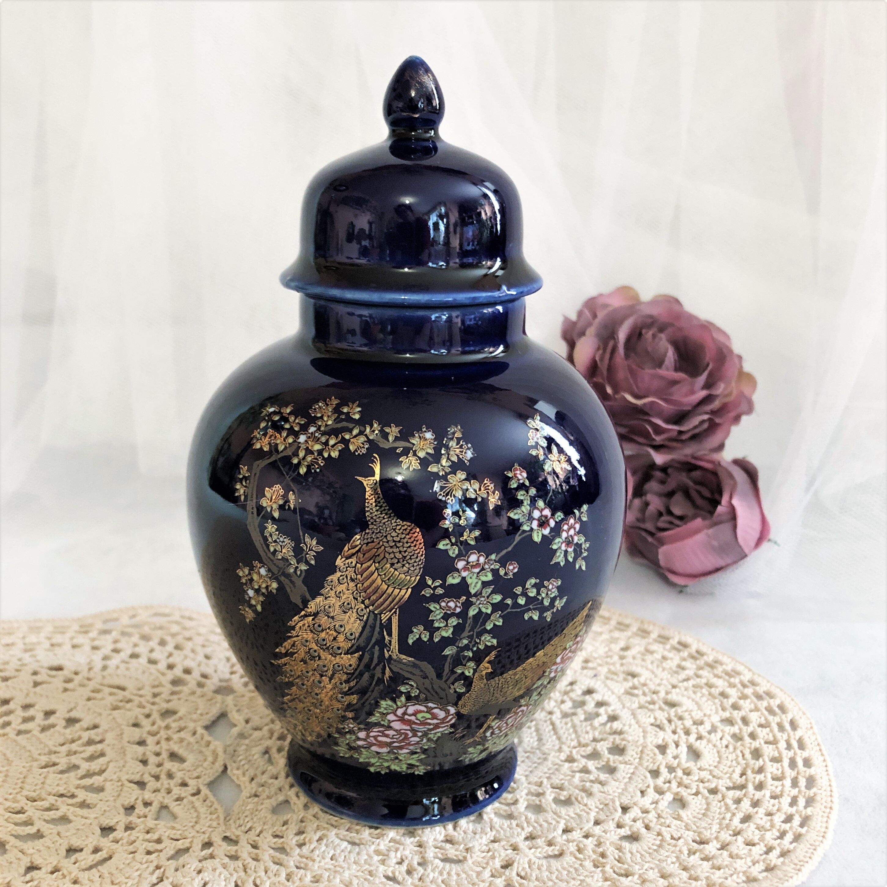 Potiche cobalt blue porcelain lid jar decorated with peacocks