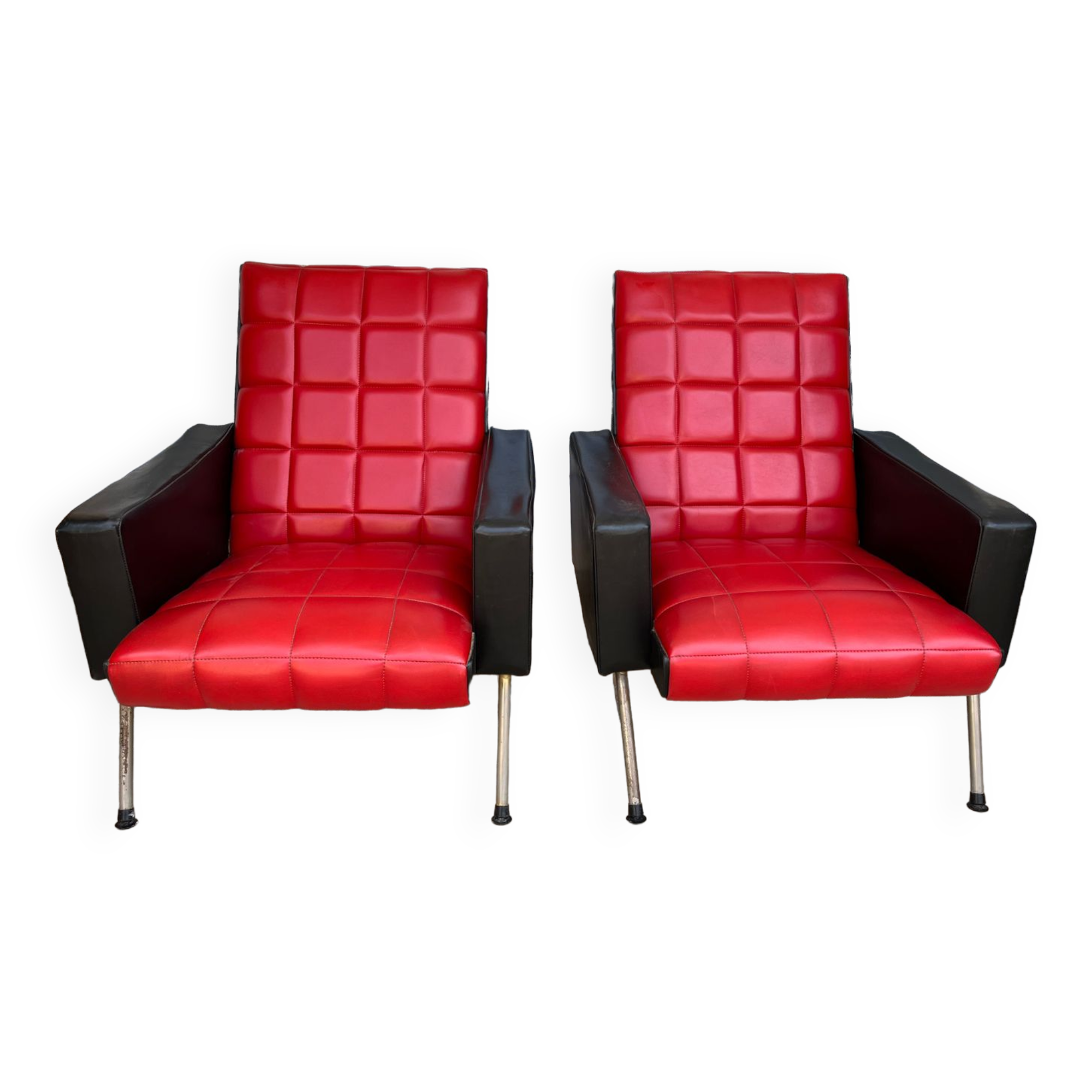Pair of vintage armchairs in red and black Skai