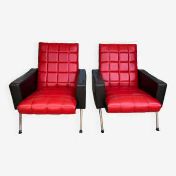 Pair of vintage armchairs in red and black Skai