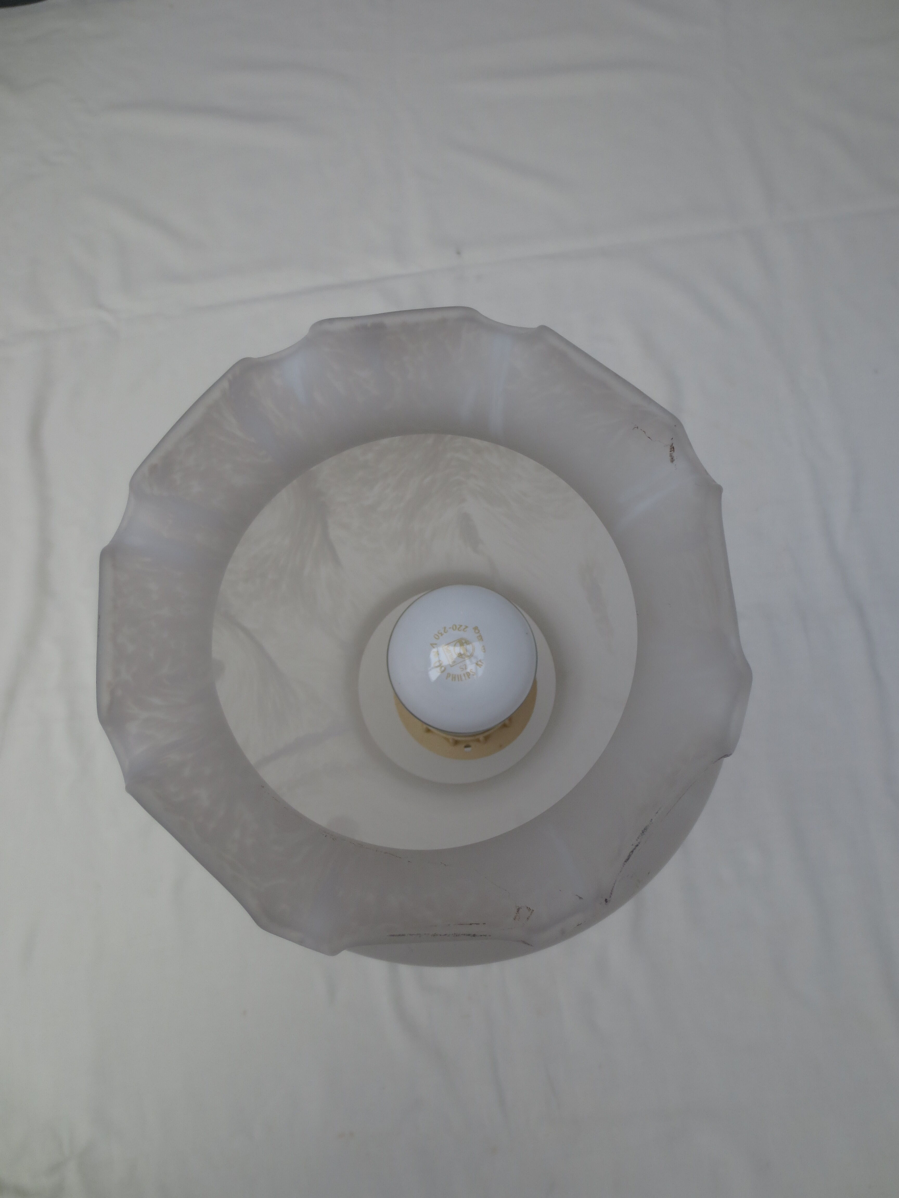 Lampe de table style art déco en bois de couleur noyer