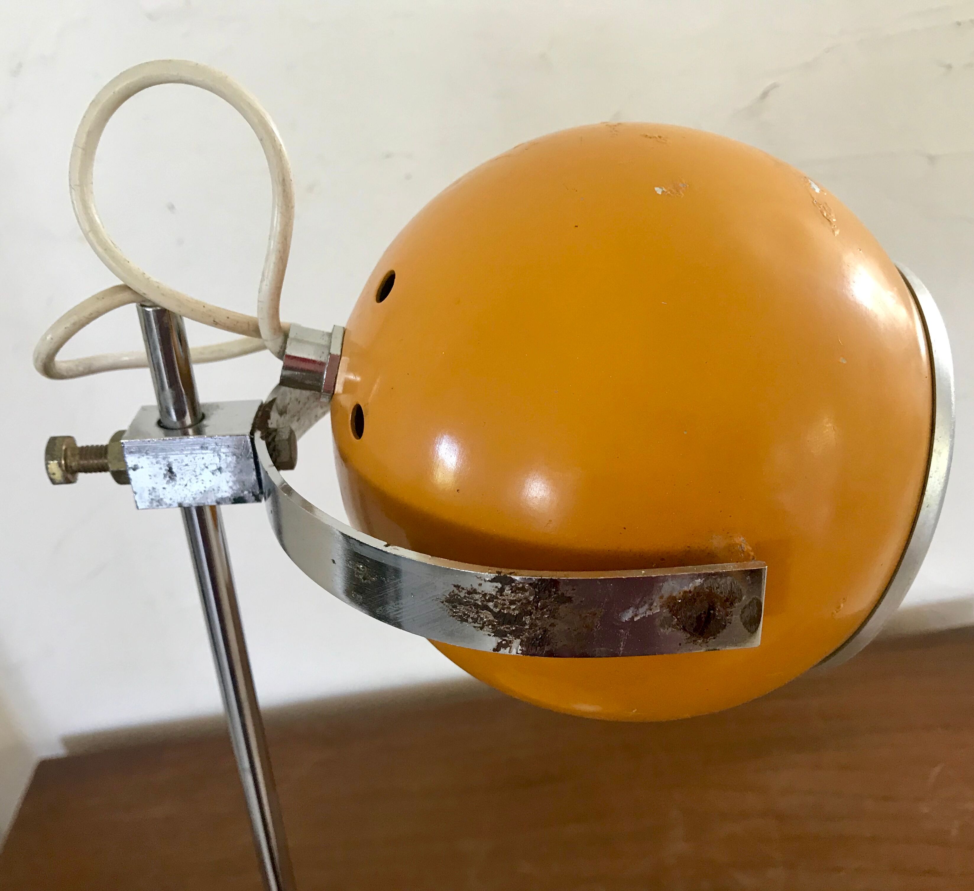Lamp eyeball gum-gutte circa 1960