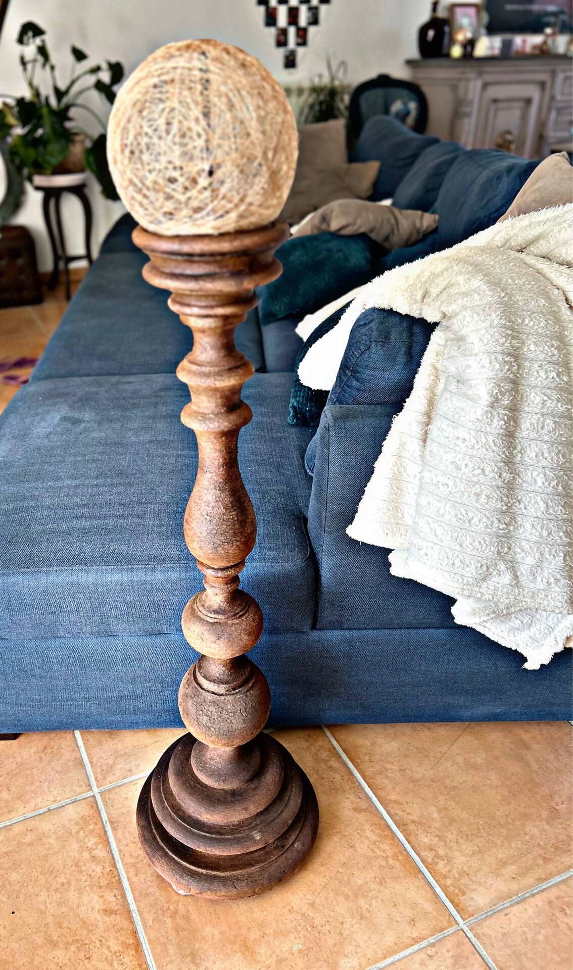 Large hand-patinated wooden candlestick – 100 cm – Unique piece