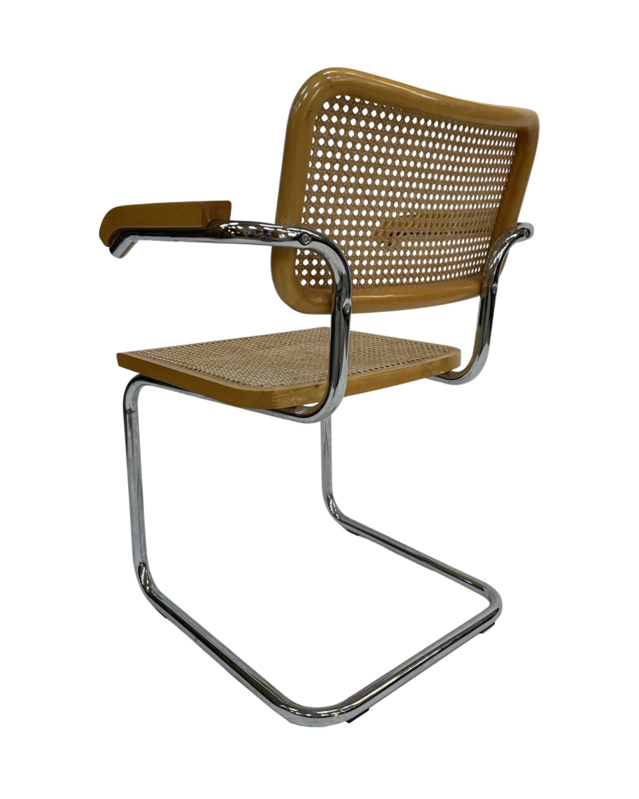 Cesca chair B64 with armrests by Marcel Breuer Design
