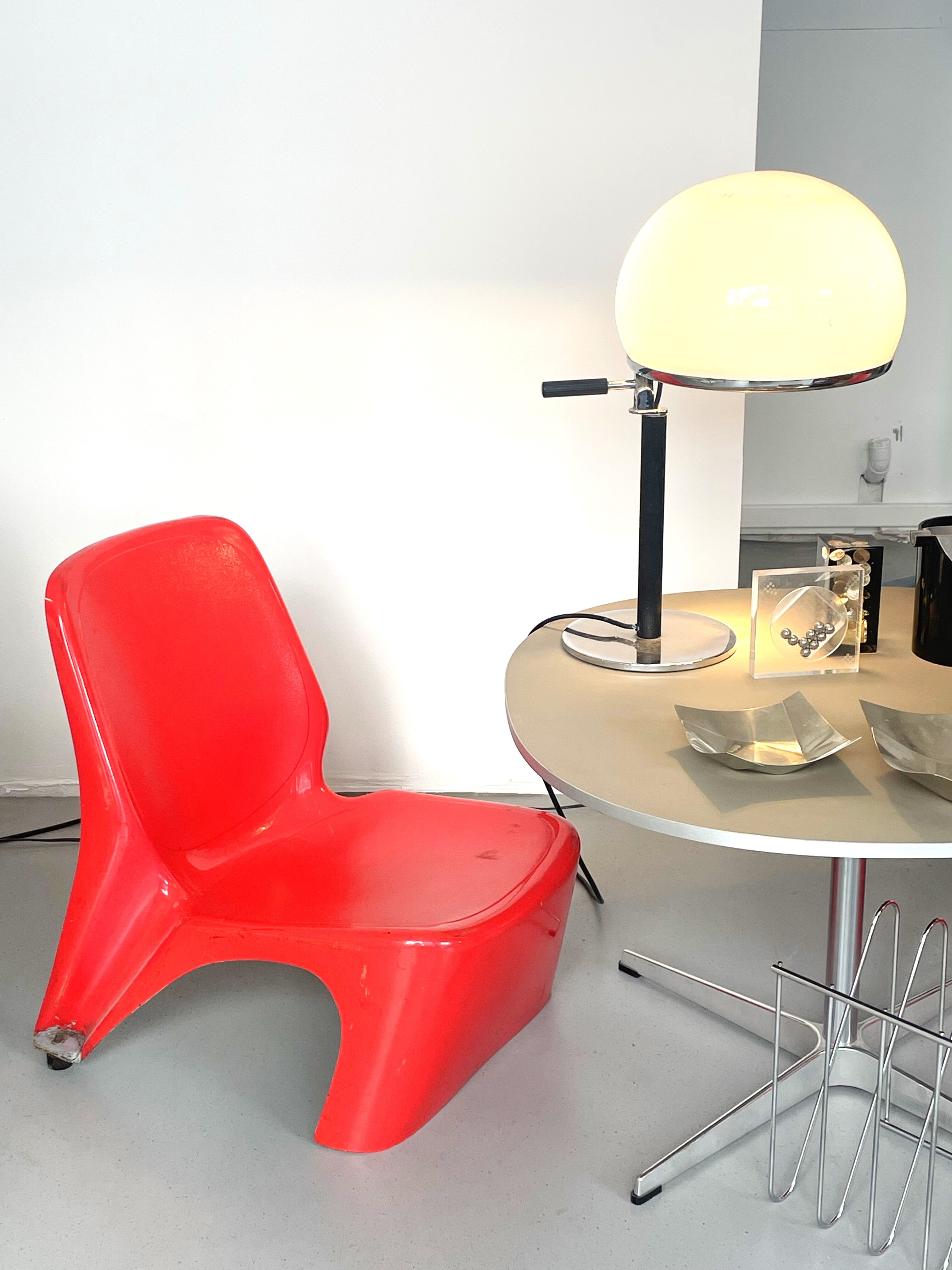 Kinetic puzzle game 70s