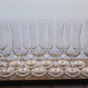 Série de 12 flûtes à champagne