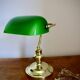 Lampe de notaire opaline verte vintage