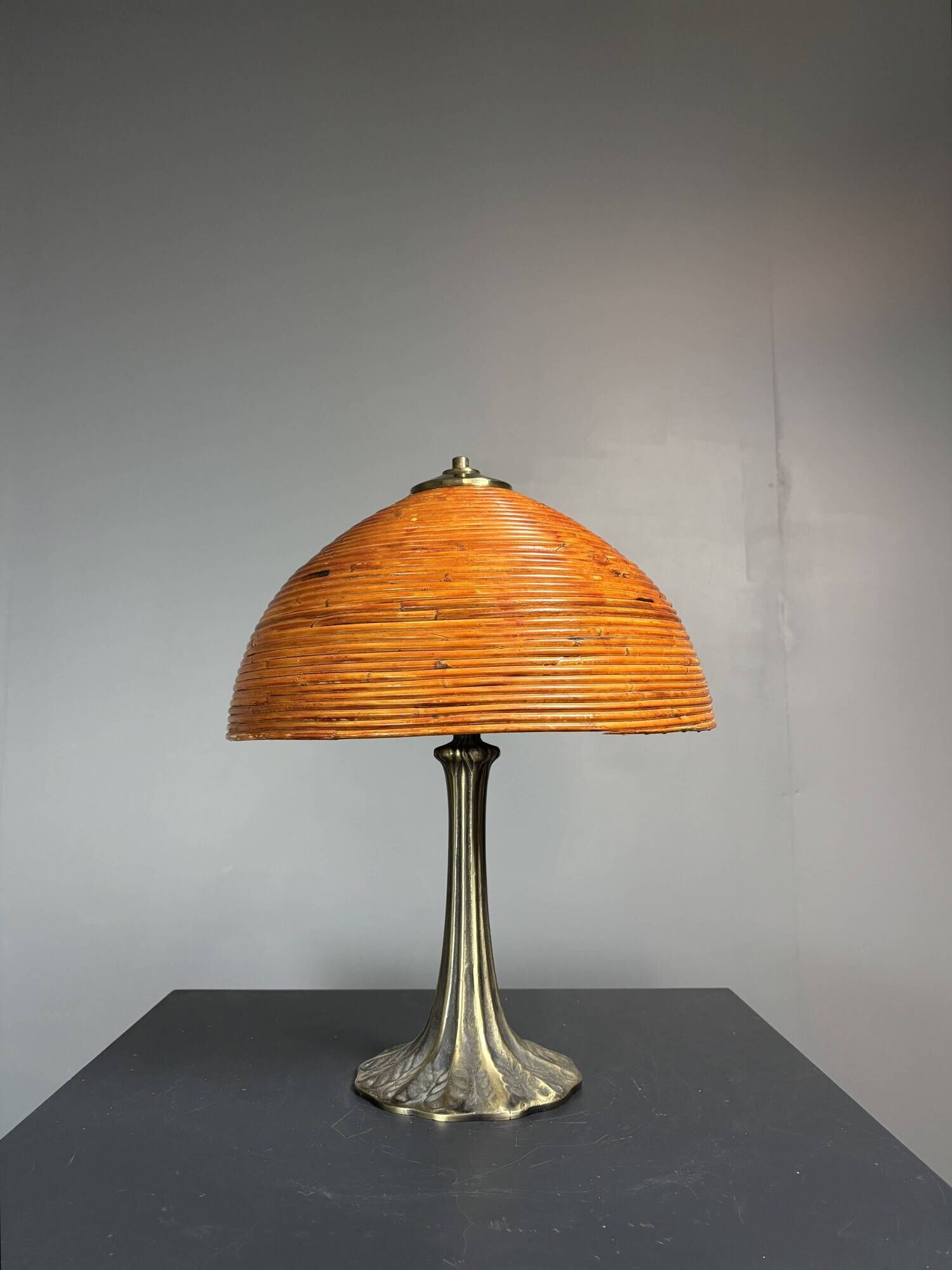Midcentury mushroom pencil reed rattan bamboo and brass table lamp, 1970s