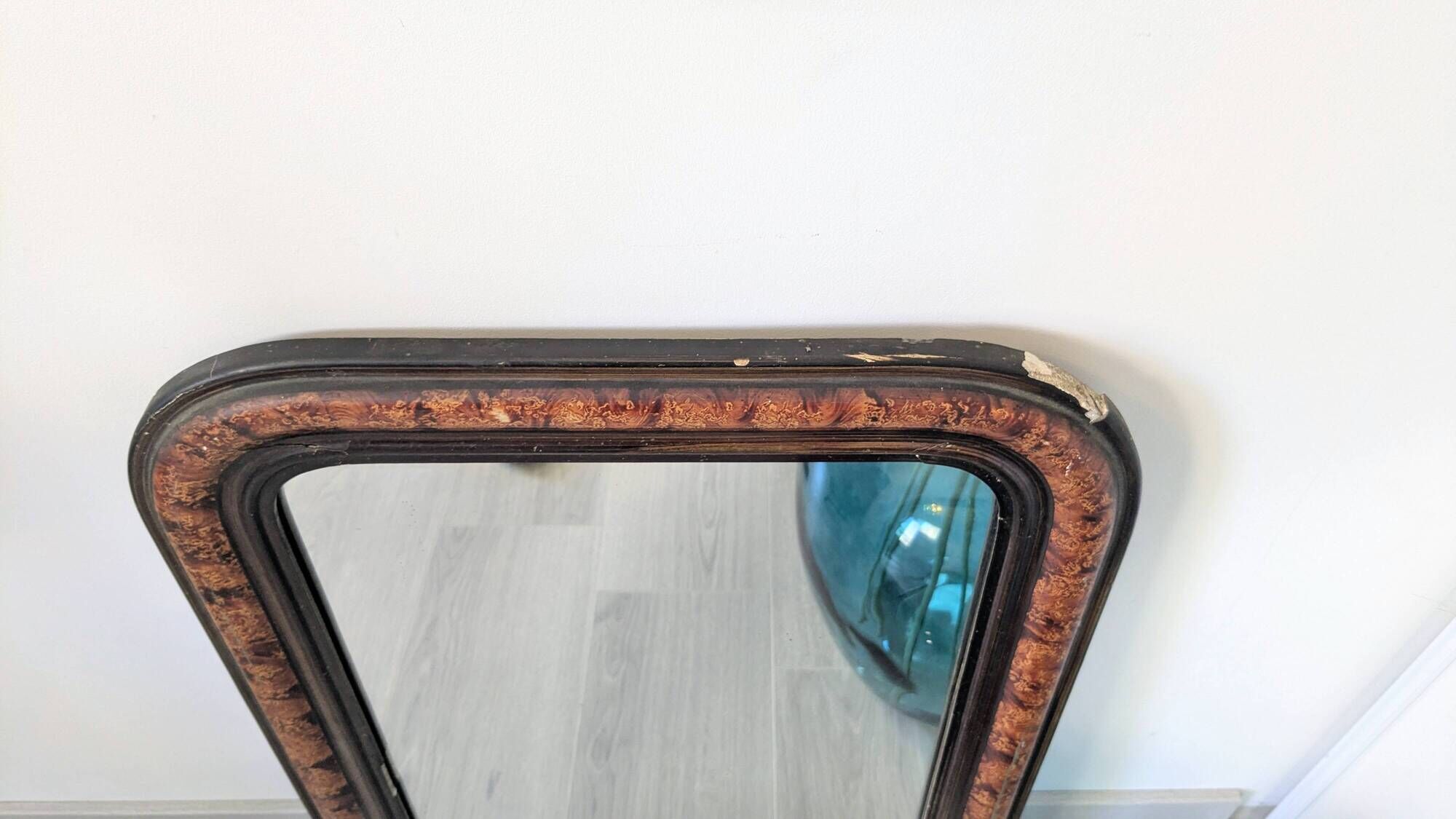 Antique Louis-Philippe mirror in blackened wood with a burl effect – 67x52 cm