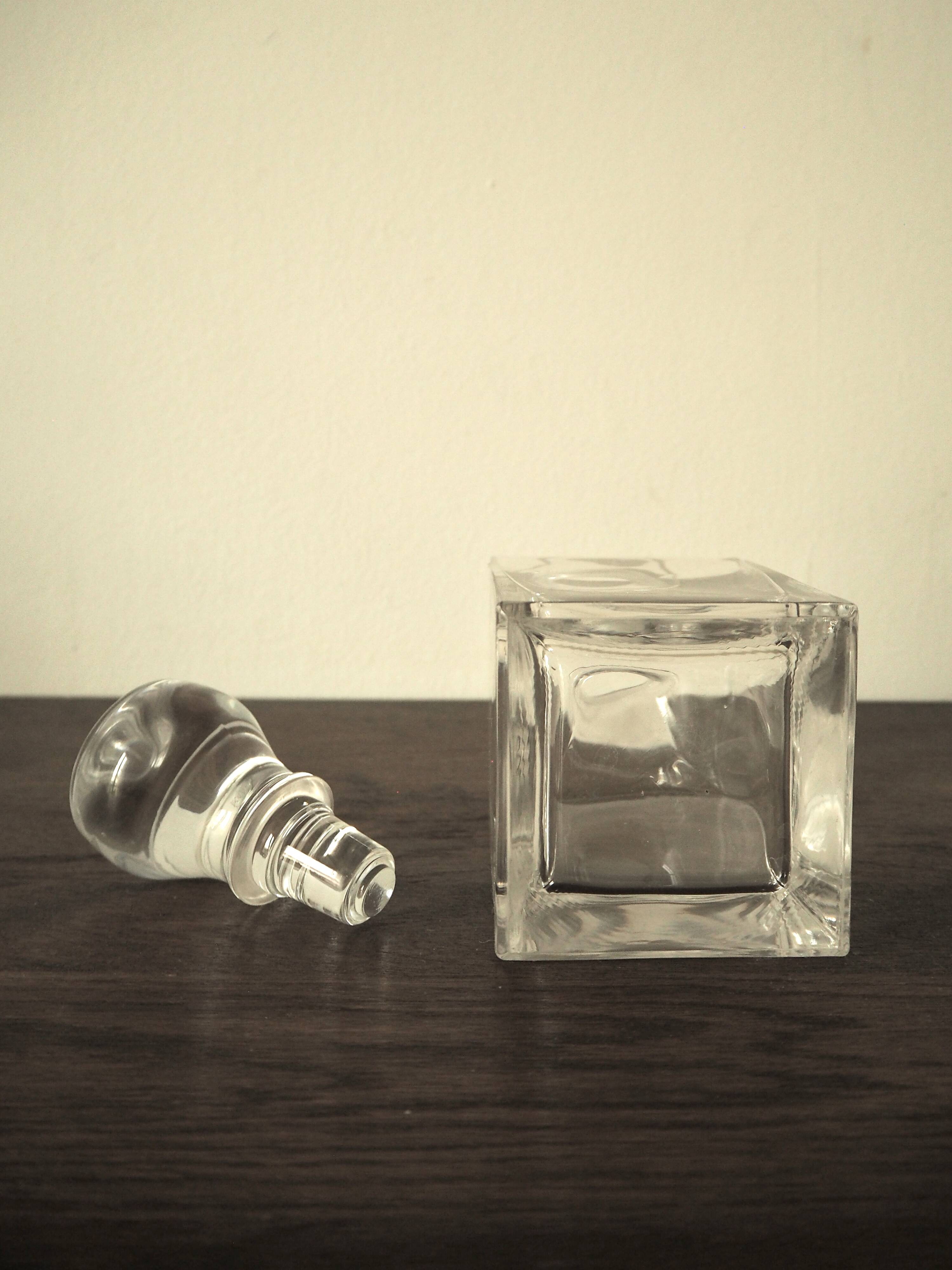 Carafe à whisky en verre lisse