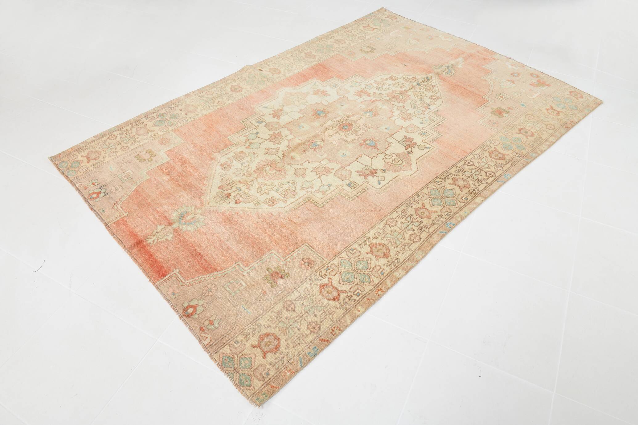 5x8 Peach Red Cream Turkish Rug, 240x164Cm SK 19201
