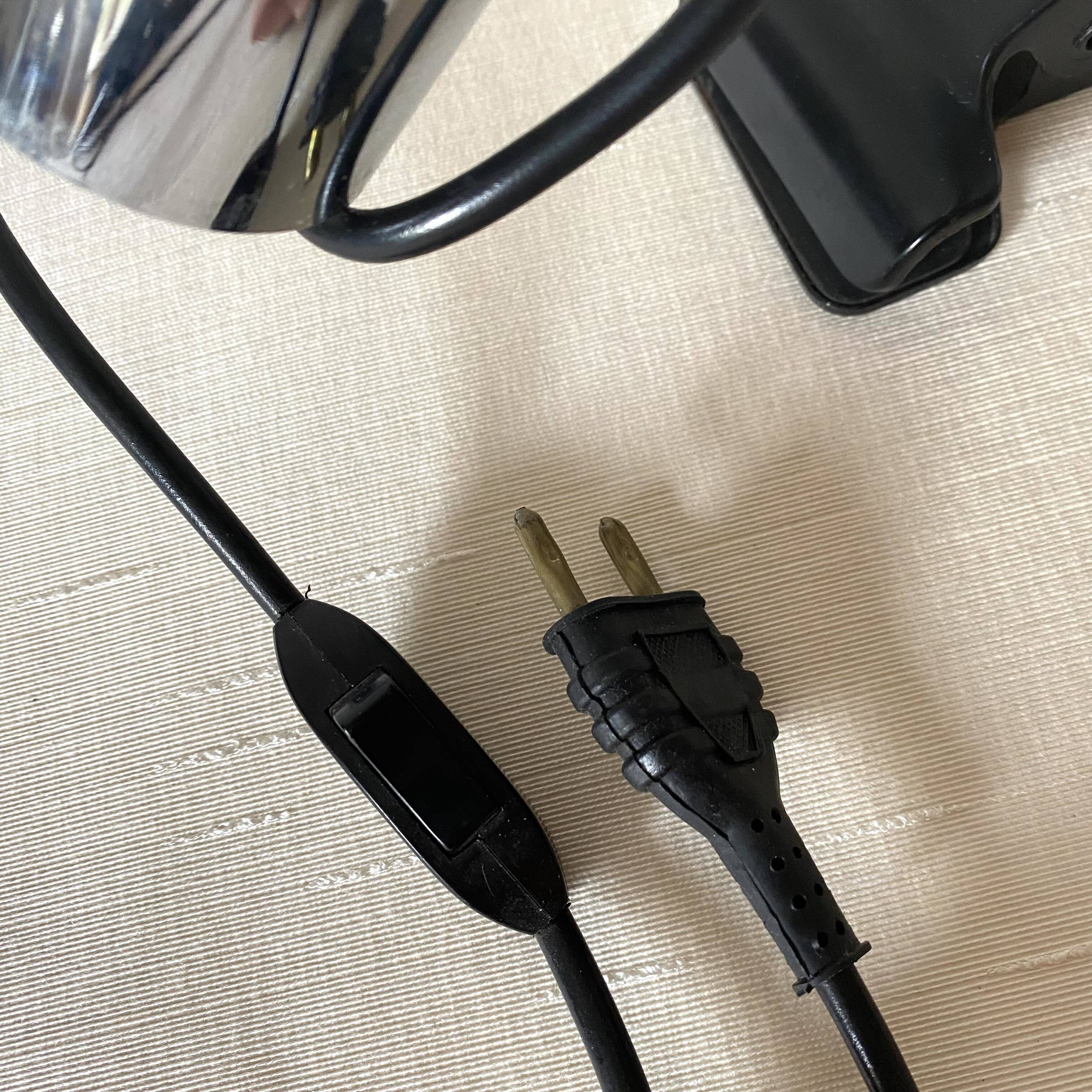 Adjustable chrome vintage clamp spotlight