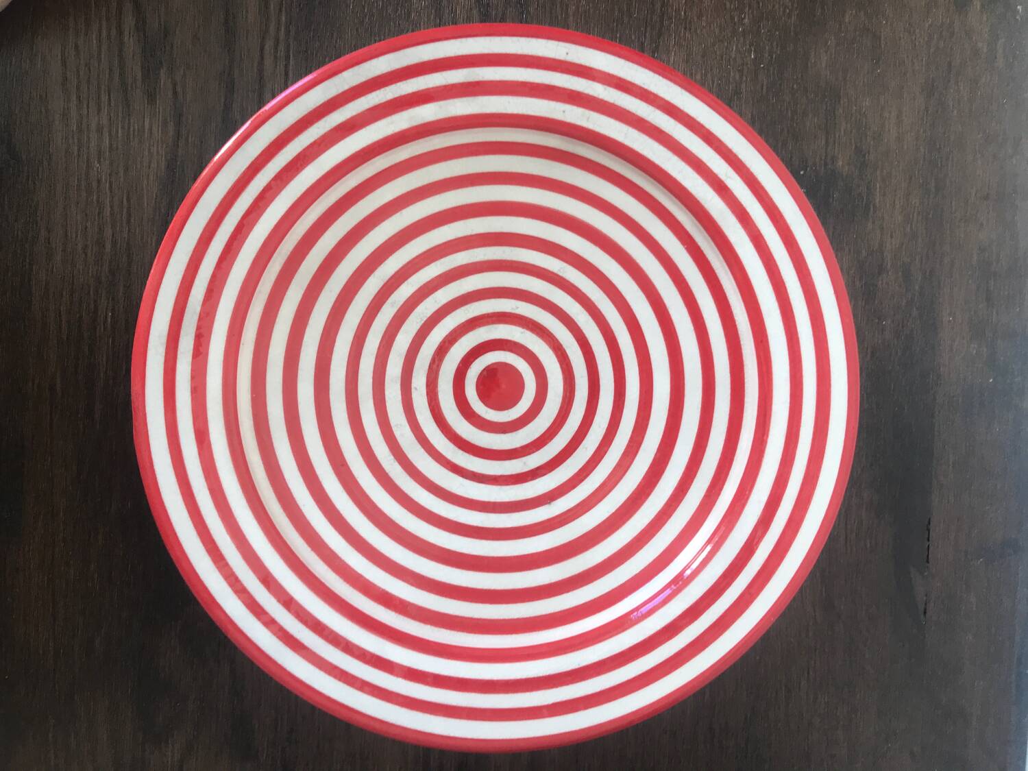 Round Moroccan terracotta dish, striped patterns