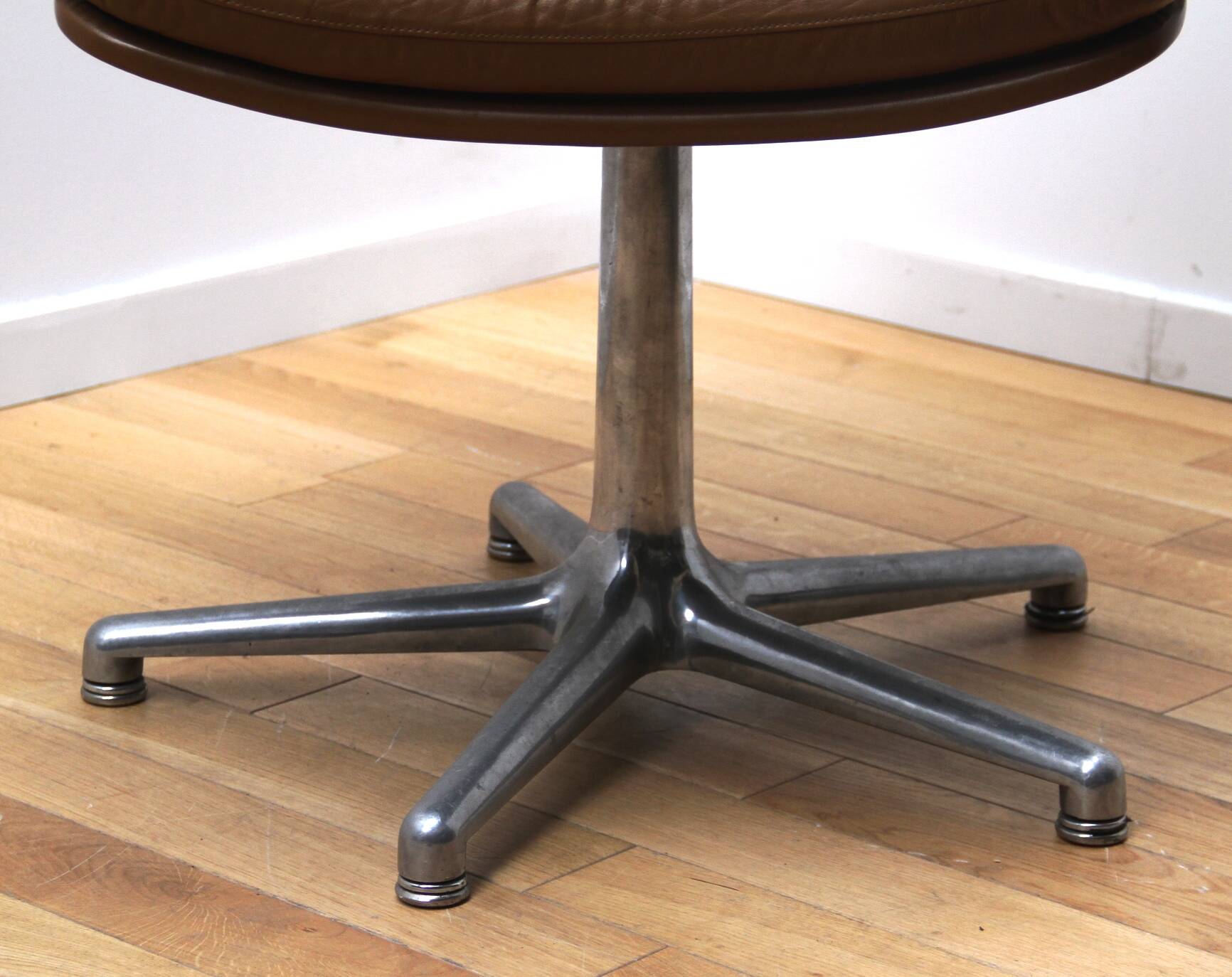 Channel office chair, Artifort