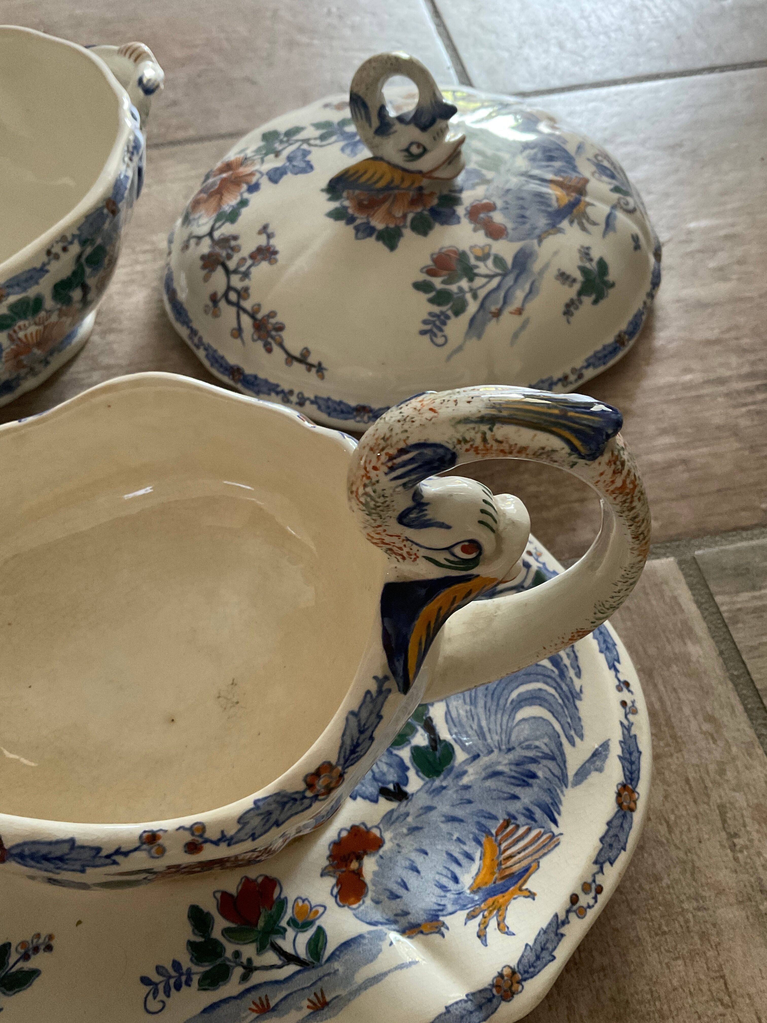 Table service gien au coq, 68 pieces