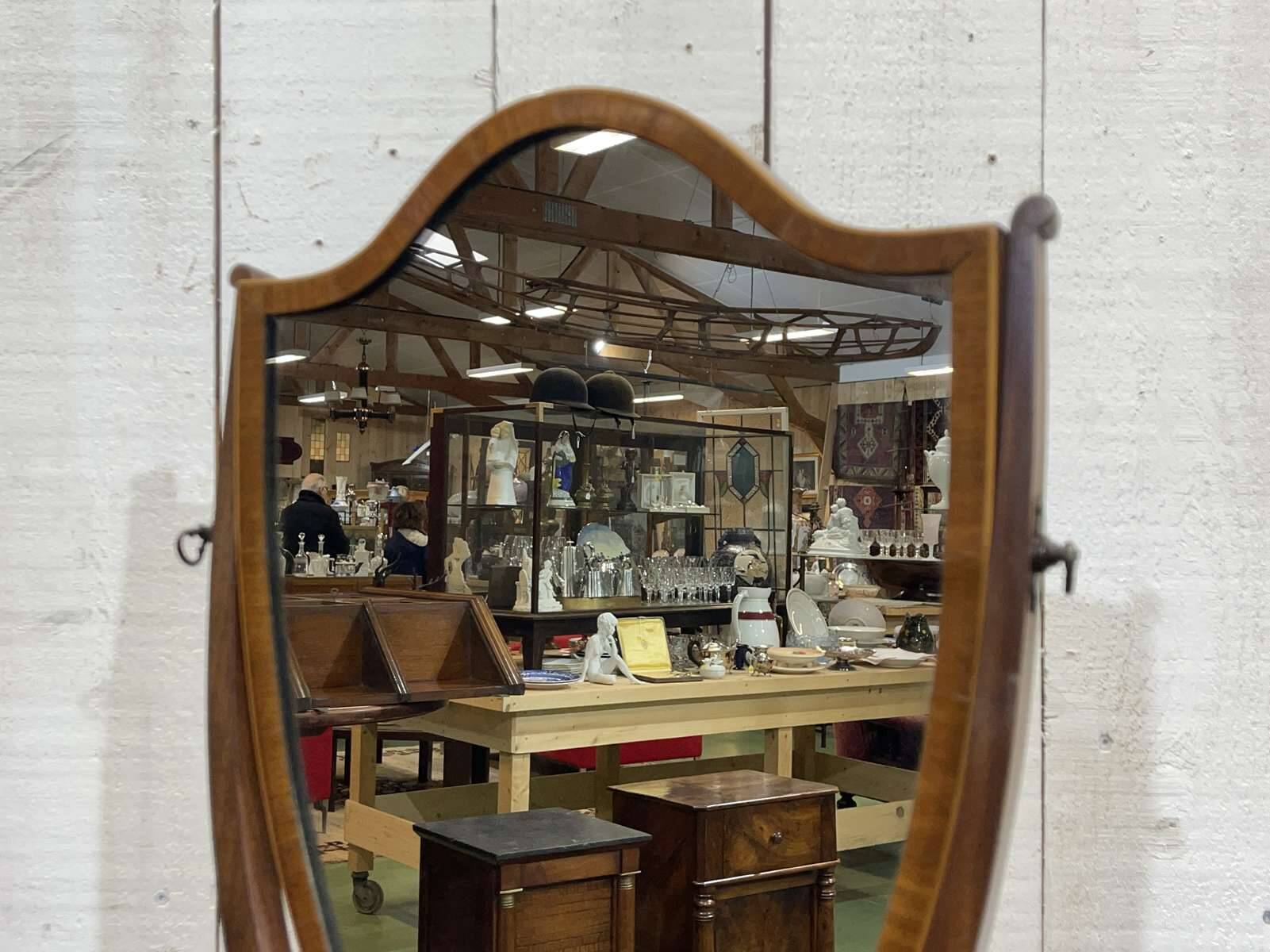 English mahogany dressing table from the late 19th century.