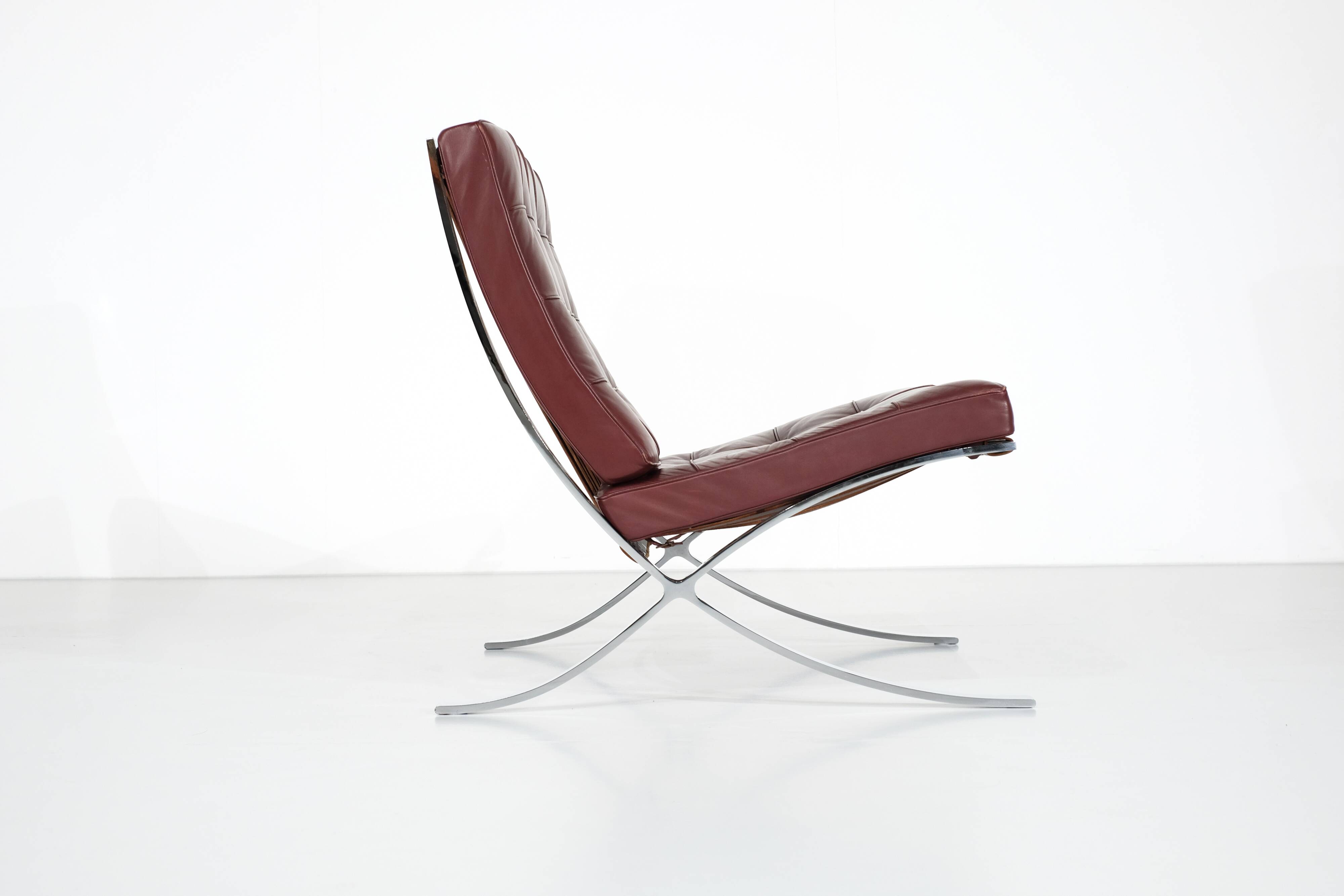 Paire de fauteuils Barcelona Ludwig Mies van der Rohe  Knoll.