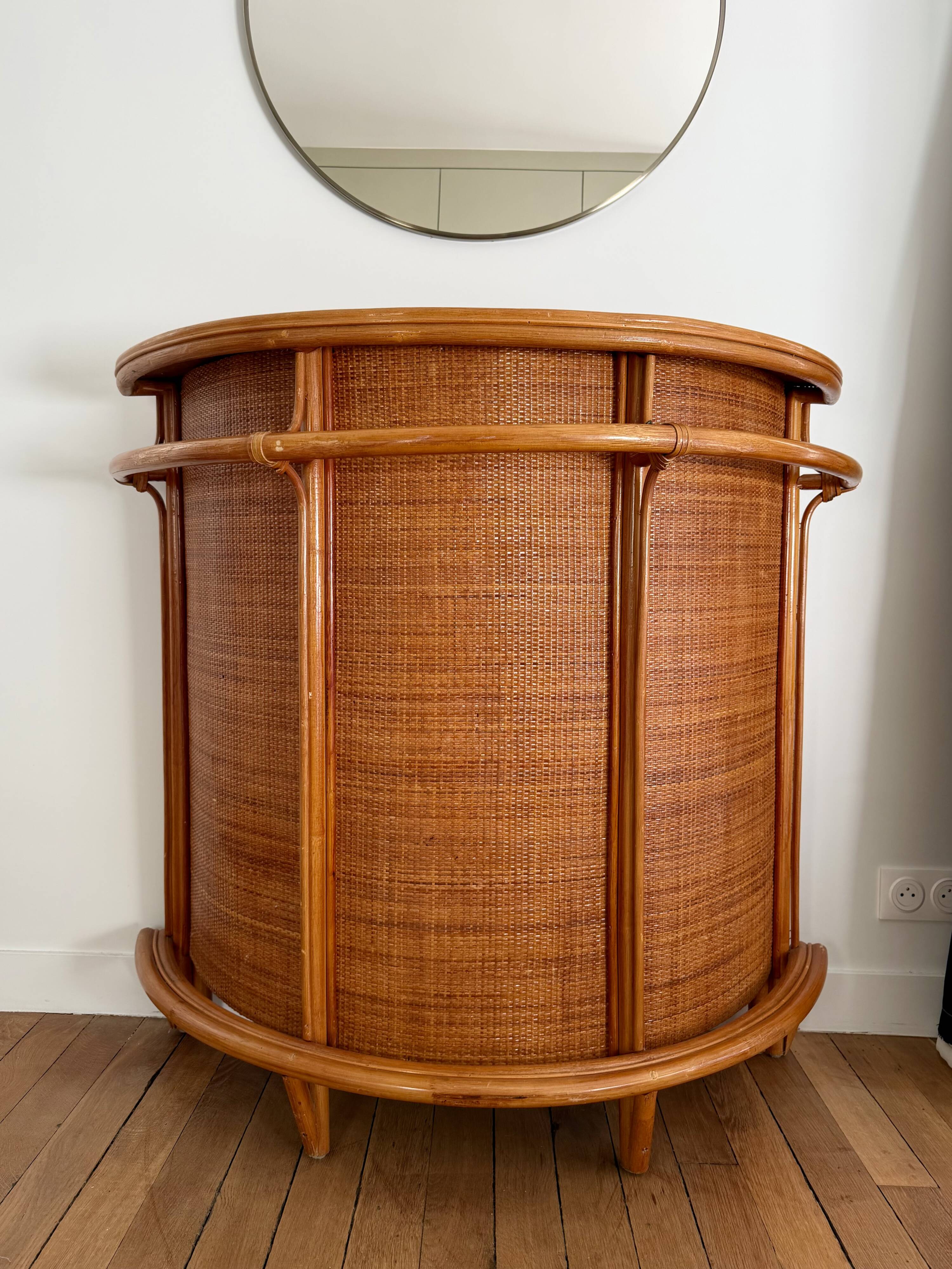 Vintage bar cabinet in rattan and woven cane – 1970s