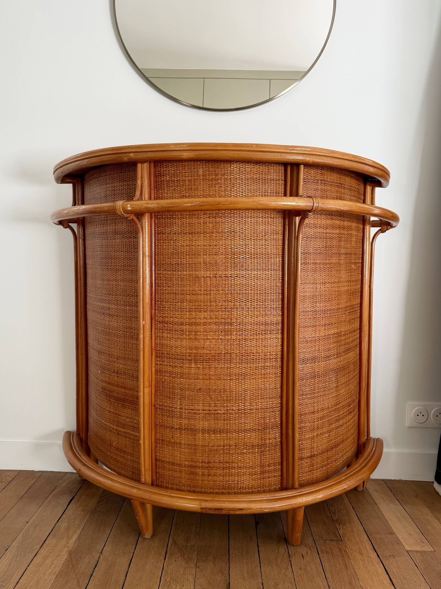 Vintage bar cabinet in rattan and woven cane – 1970s