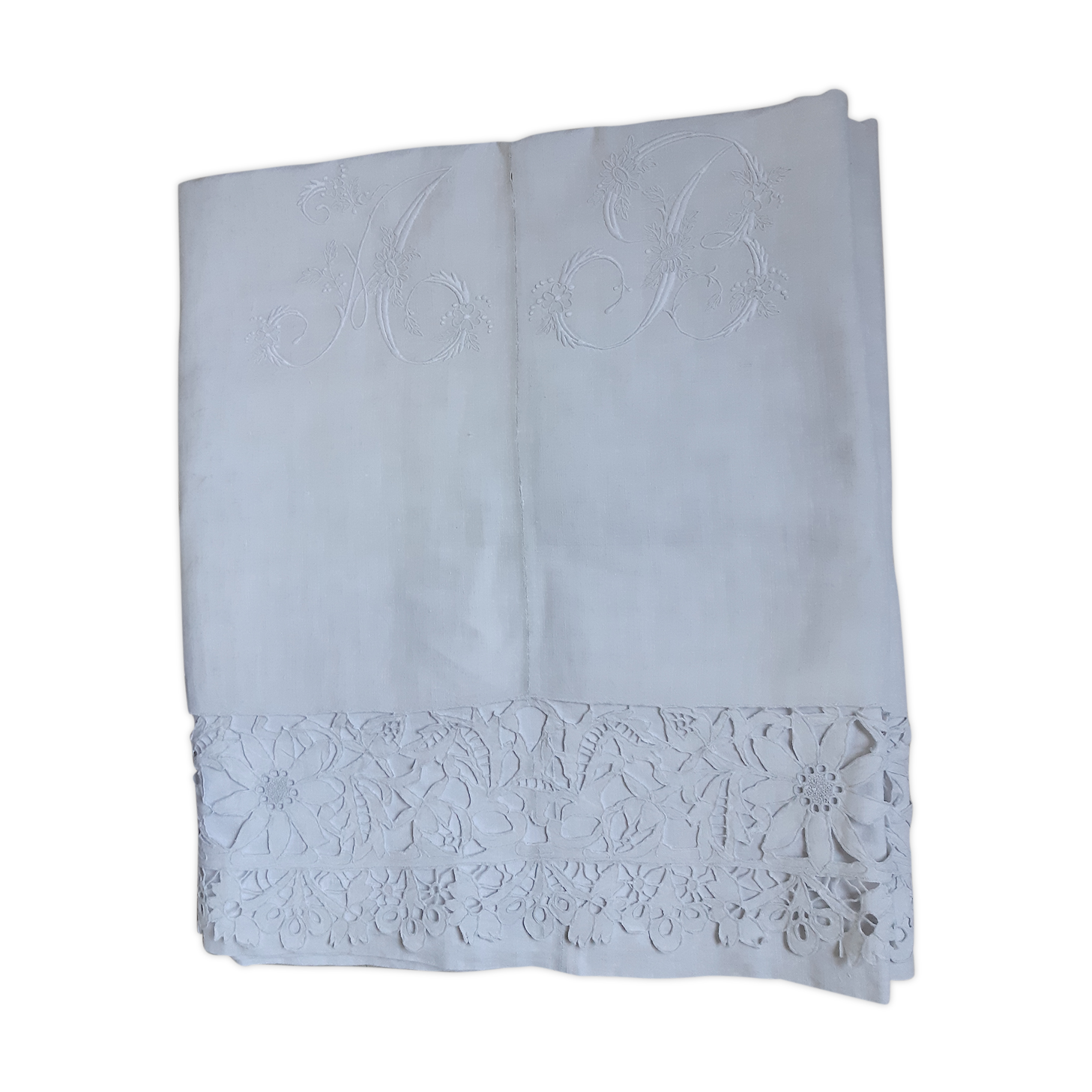linen sheet in ab monogrammed Richelieu embroidery