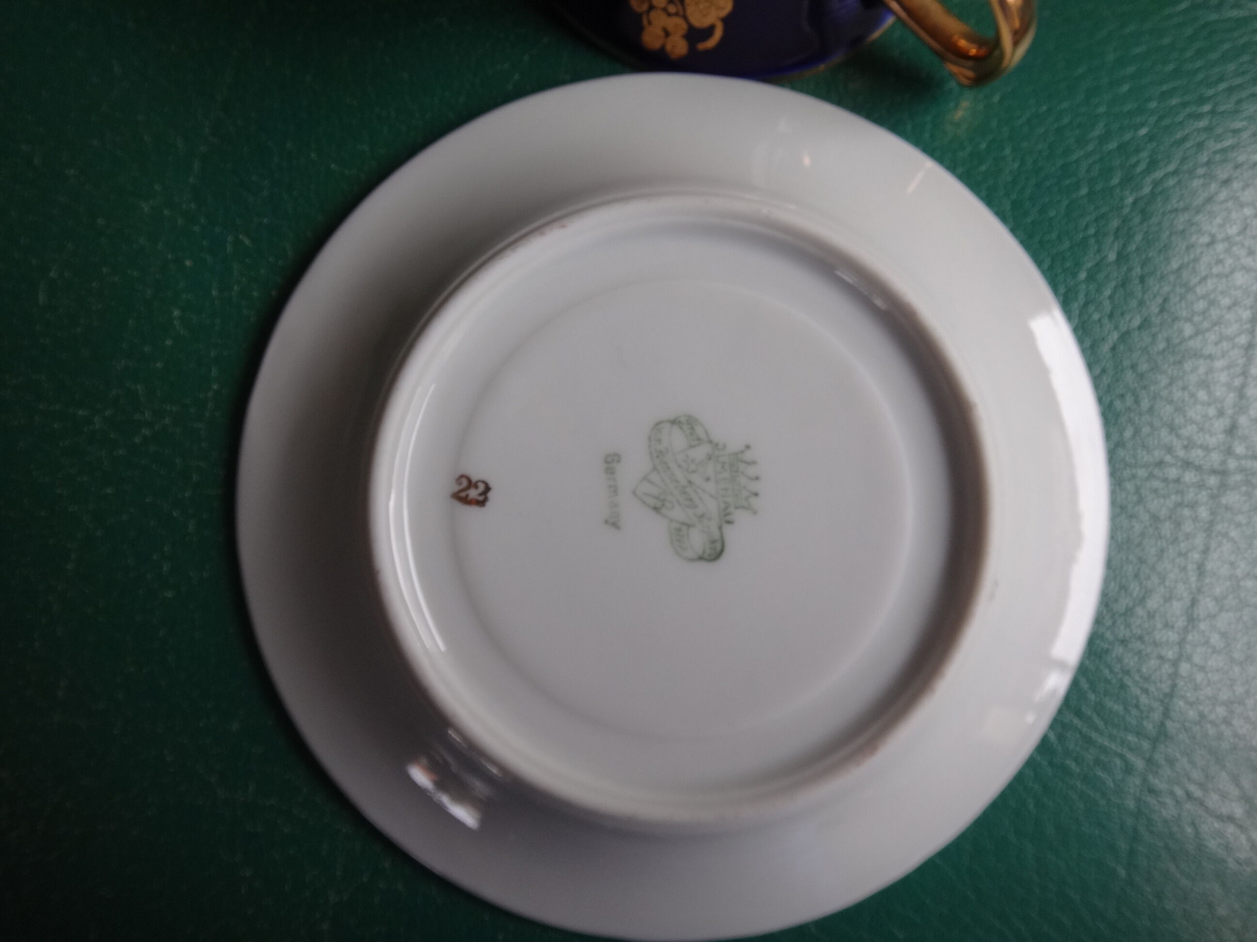 mini cup and old cup numbered