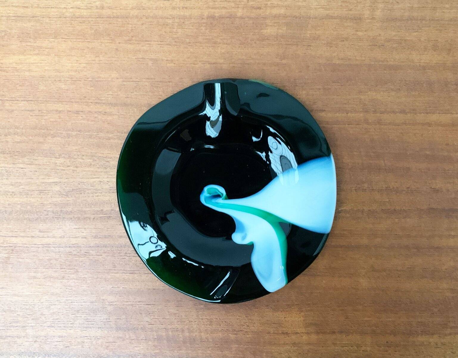 Artistic vintage German glass bowl plate by Hans Jürgen Richartz for Mathildenhütte, Solingen.