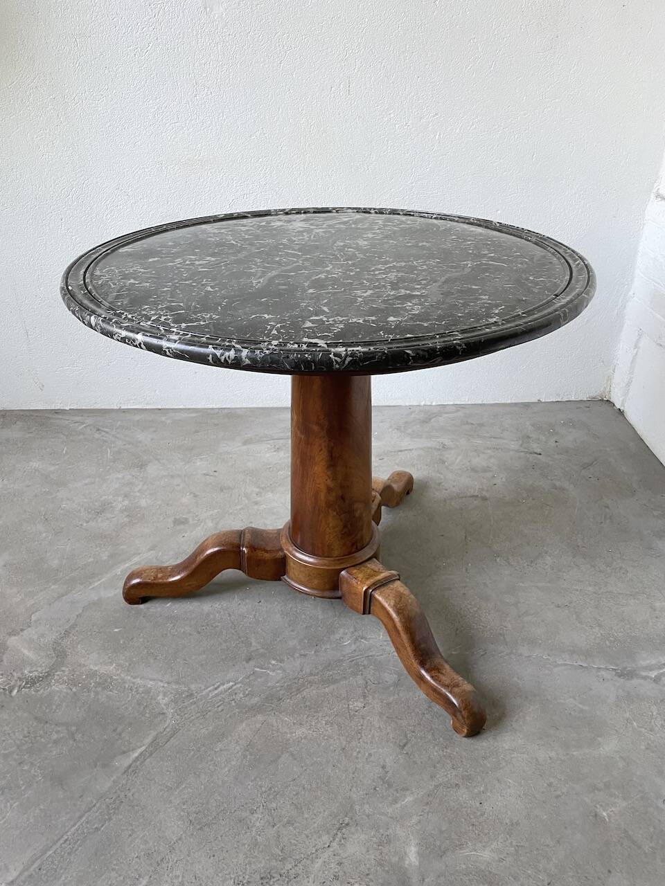 Empire walnut and marble pedestal table, late 19th century