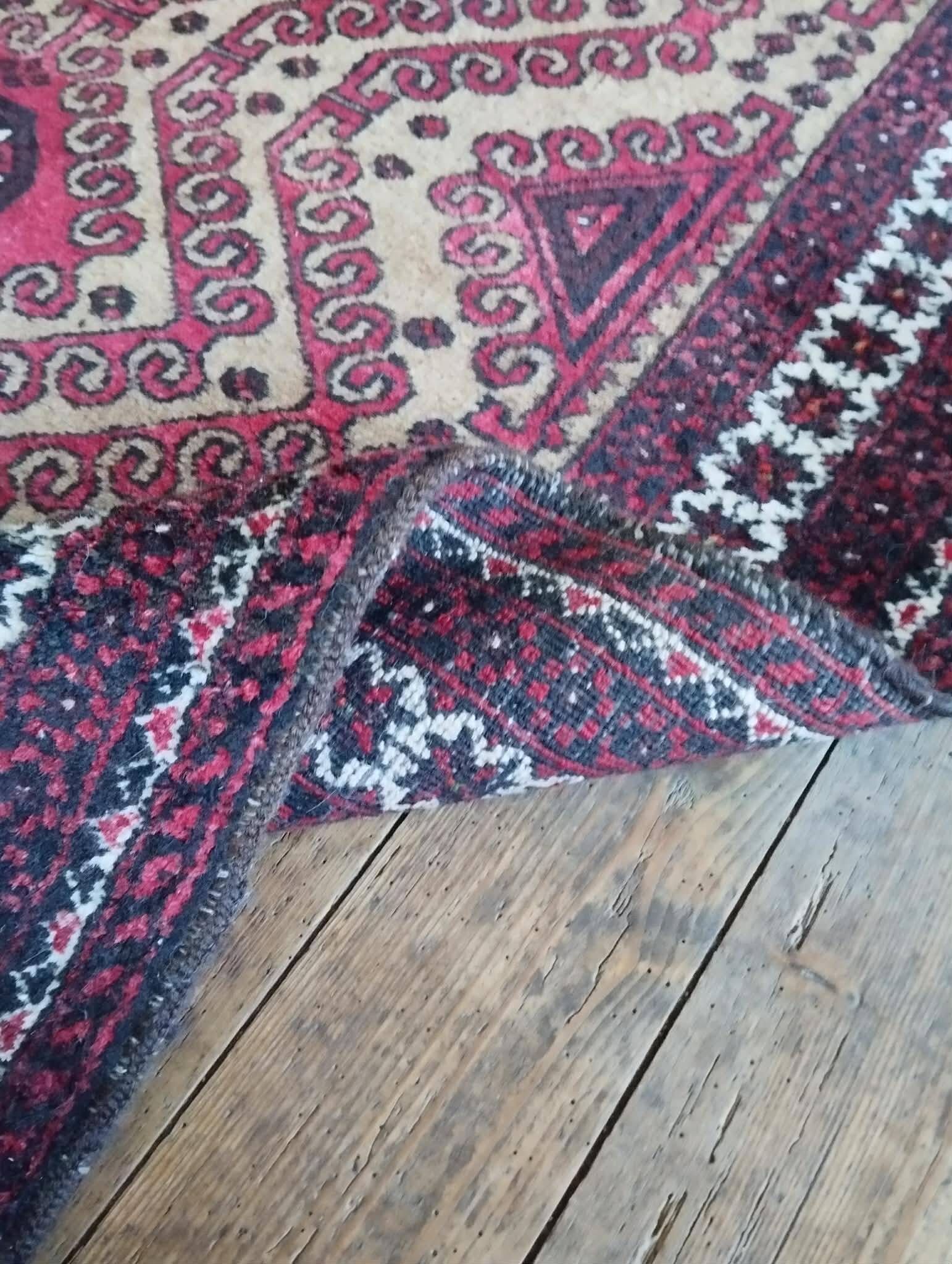 Handmade Belouch Persian rug 230x115cm