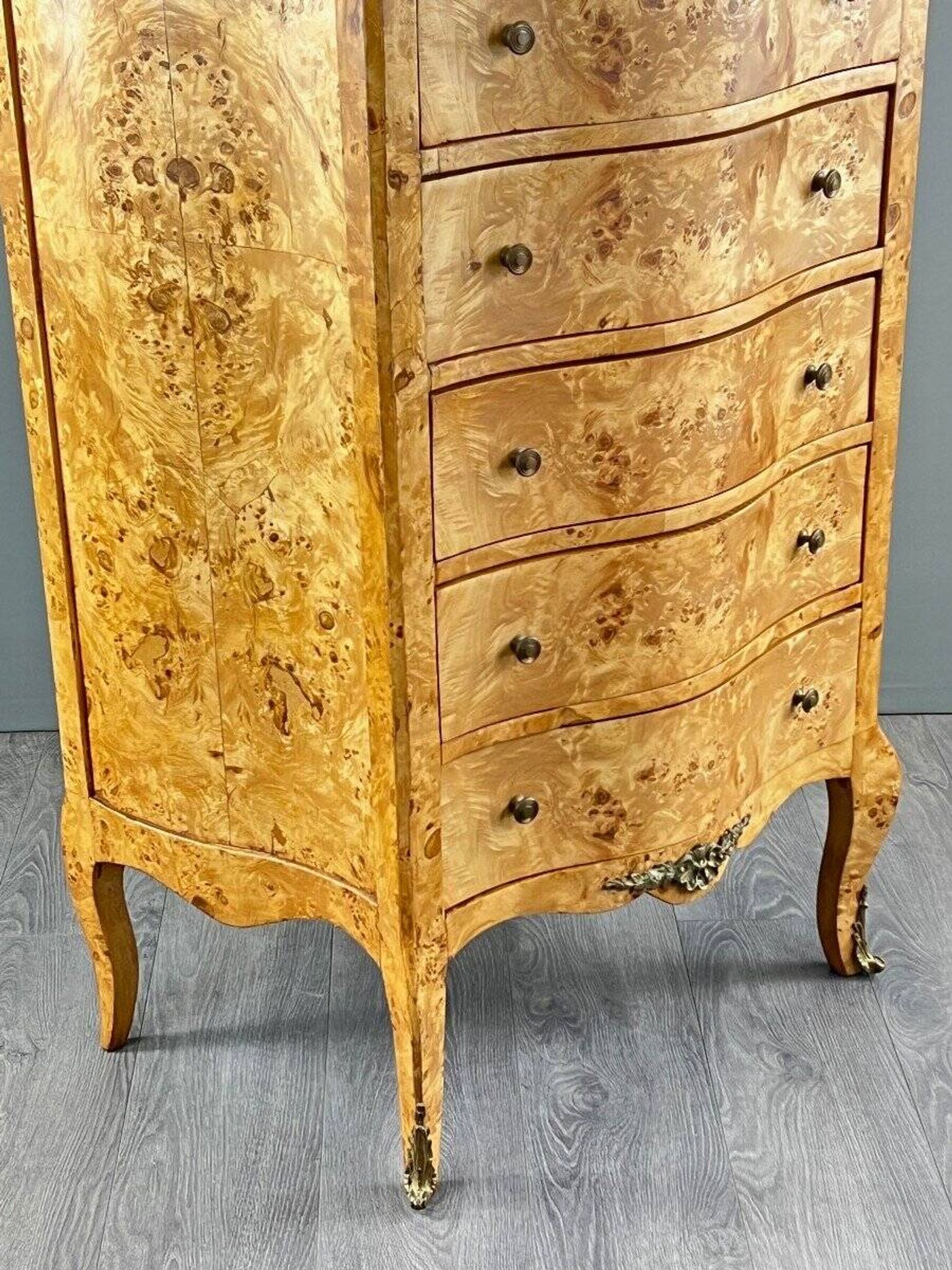 Louis XV Chest of Drawers in Thuja Burl and Marble, Period 11