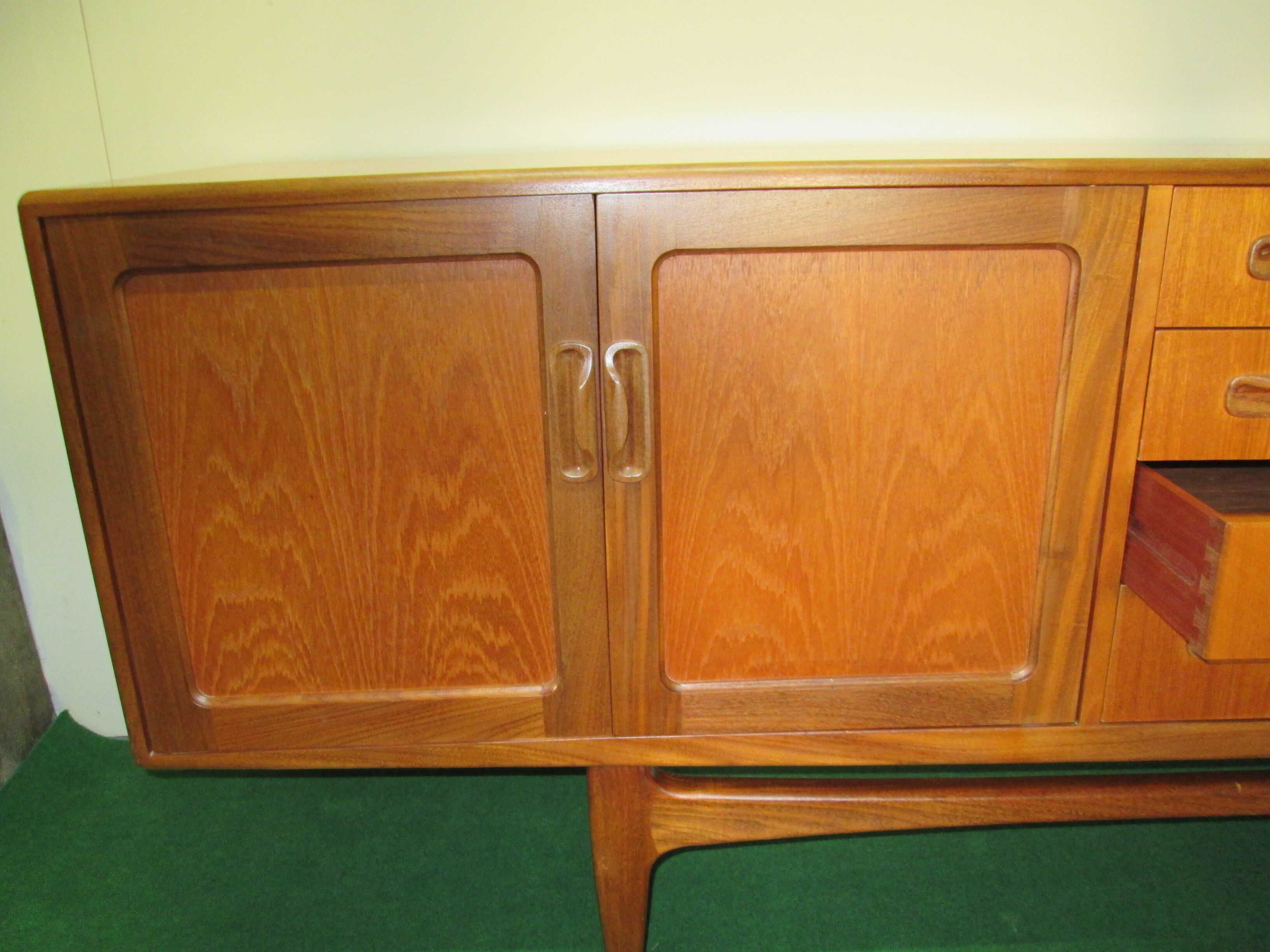 Sideboard