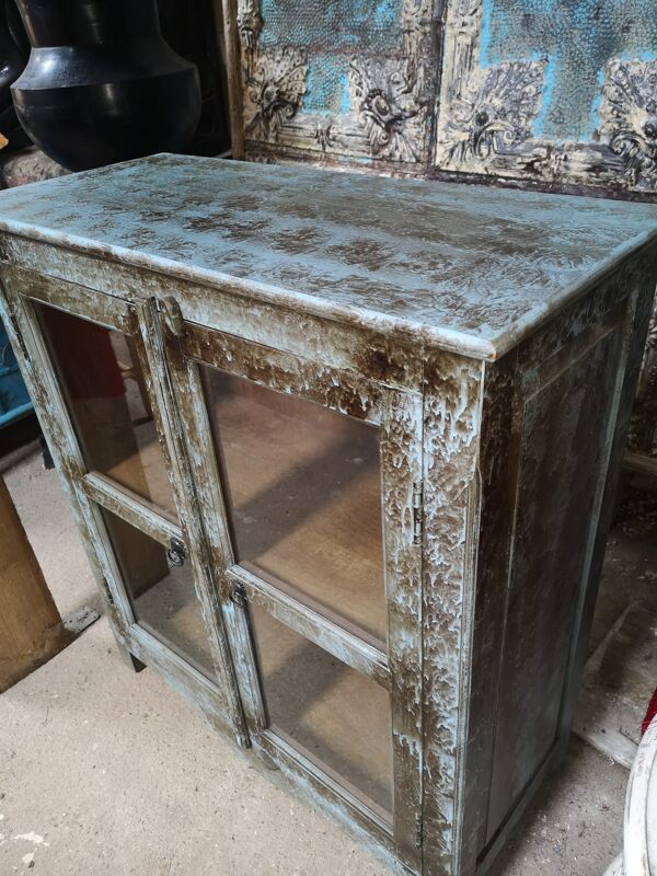 Meuble vitrine en bois exotique