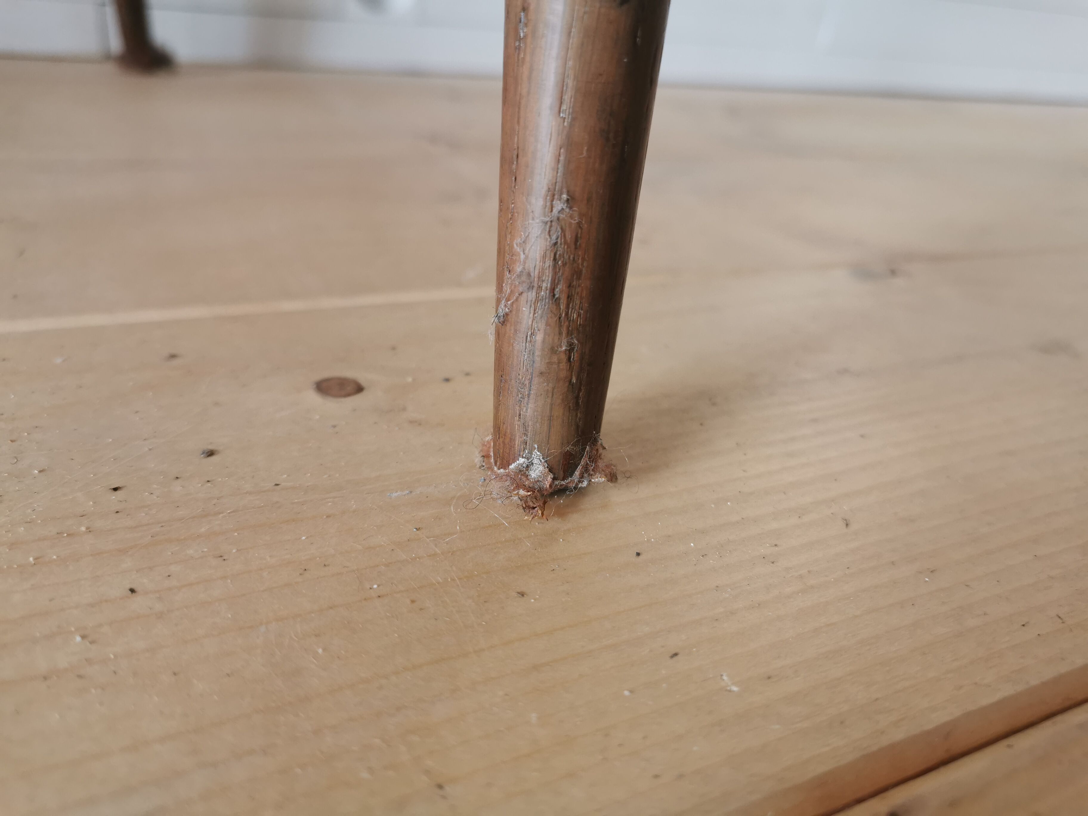Lot of 6 Italian oak chairs from the 60s