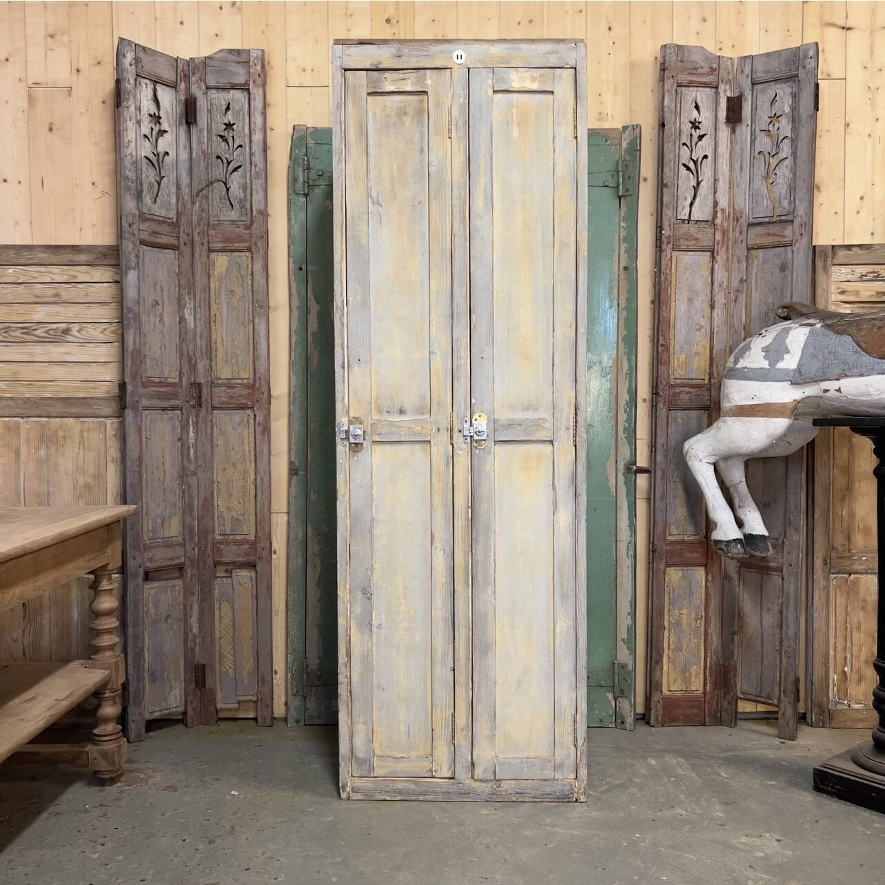 Patinated workshop locker N.41