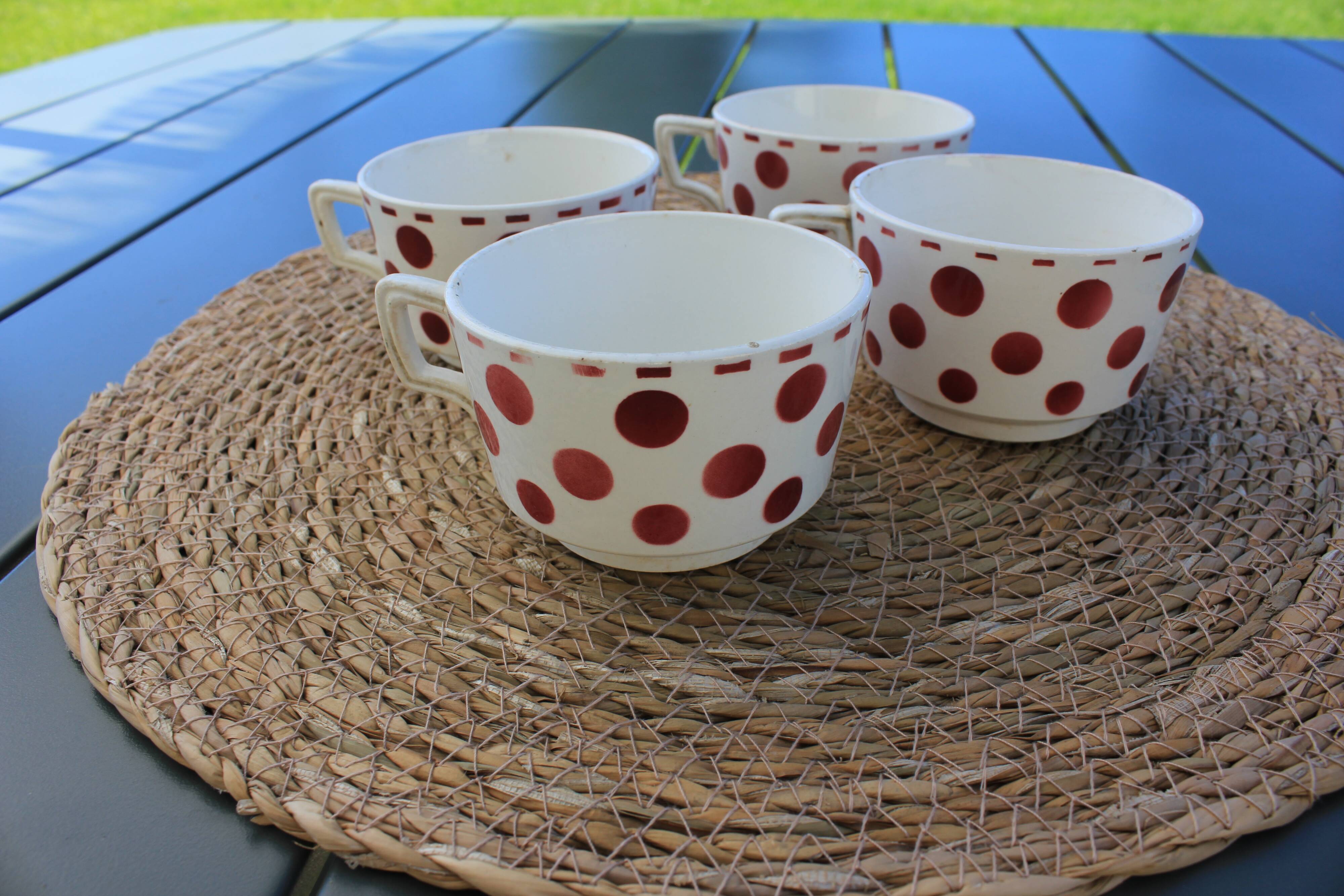 Set of 4 burgundy polka dot coffee cups Digoin Sarreguemines