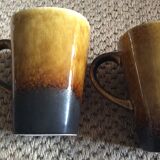 Series of 3 mugs
