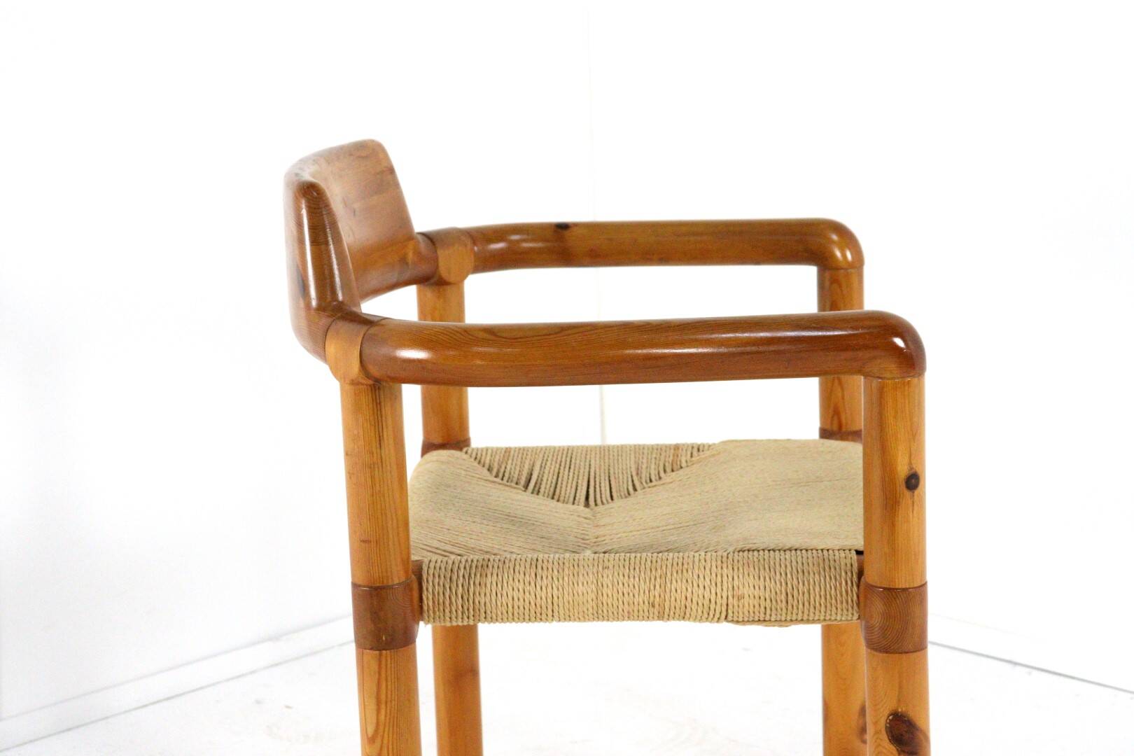 Set of 7 dining room chairs