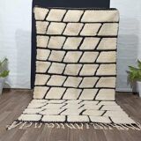 Handmade pure wool rug, traditional size 100 x 200 cm.