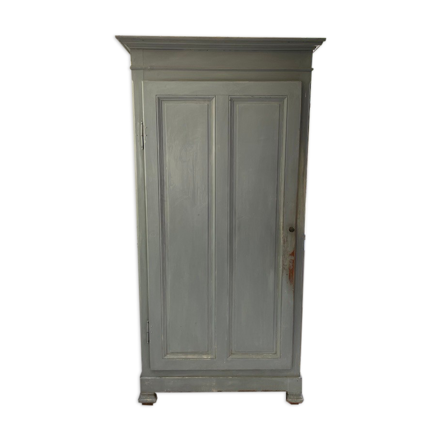 Blue patinated cap cabinet