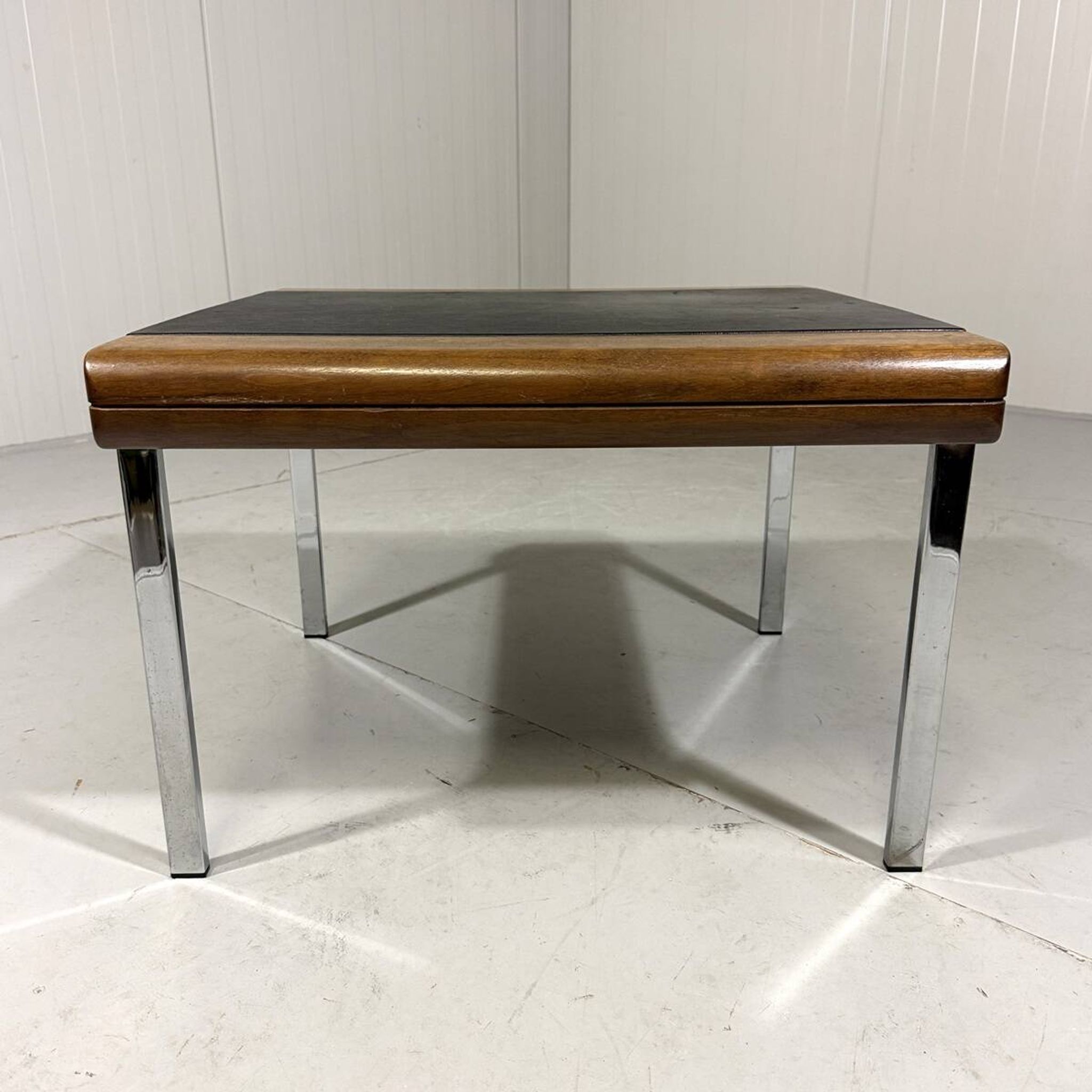 Hans Eichenberger leather coffee-side table Girsberger, Switzerland