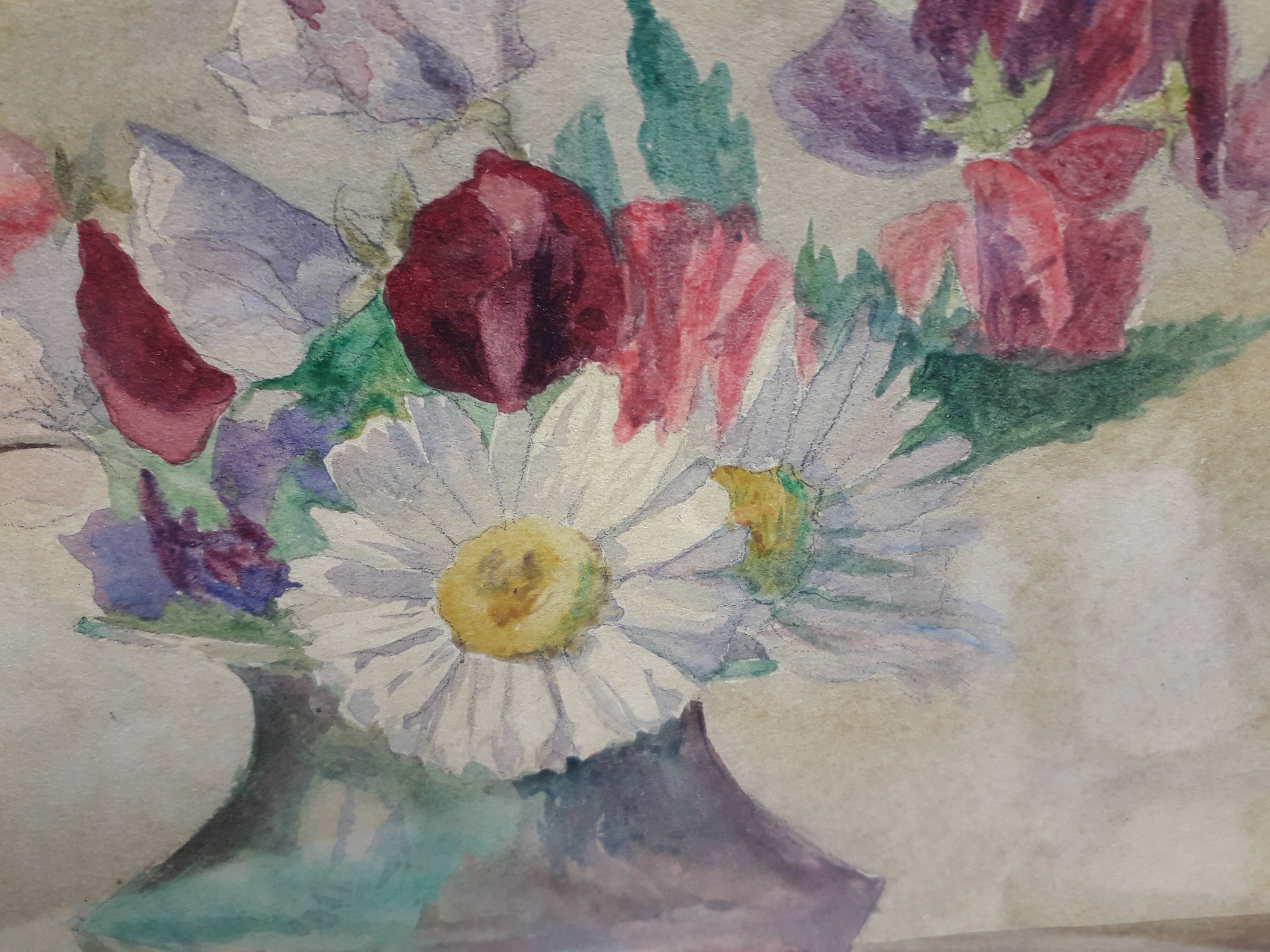 Bouquet of daisies and scent peas