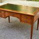 Bureau en bois massif et cuir vert extensible Louis XVI début 20ème
