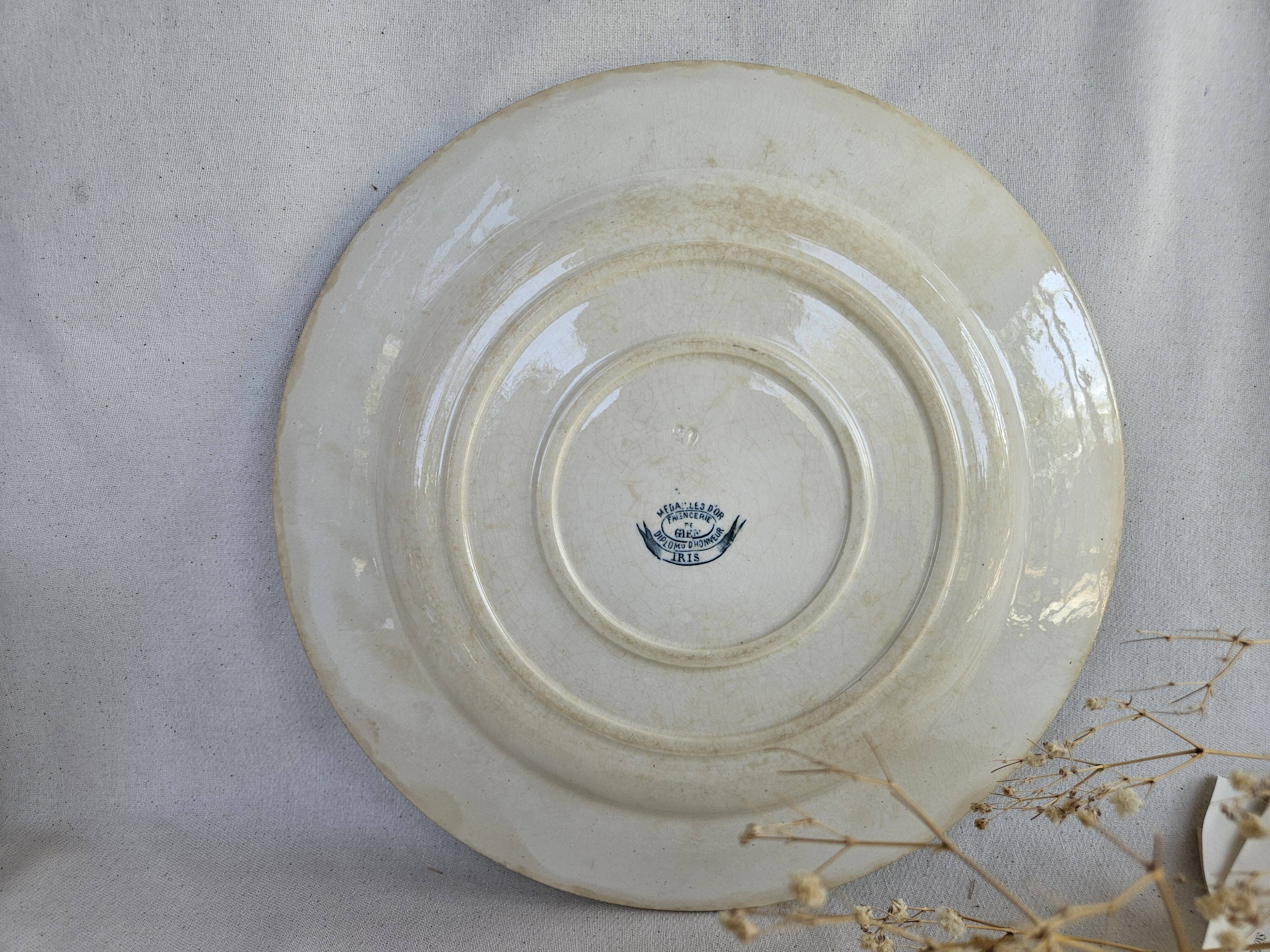 Pair of earthenware dishes from Gien, Iris model, 28 cm