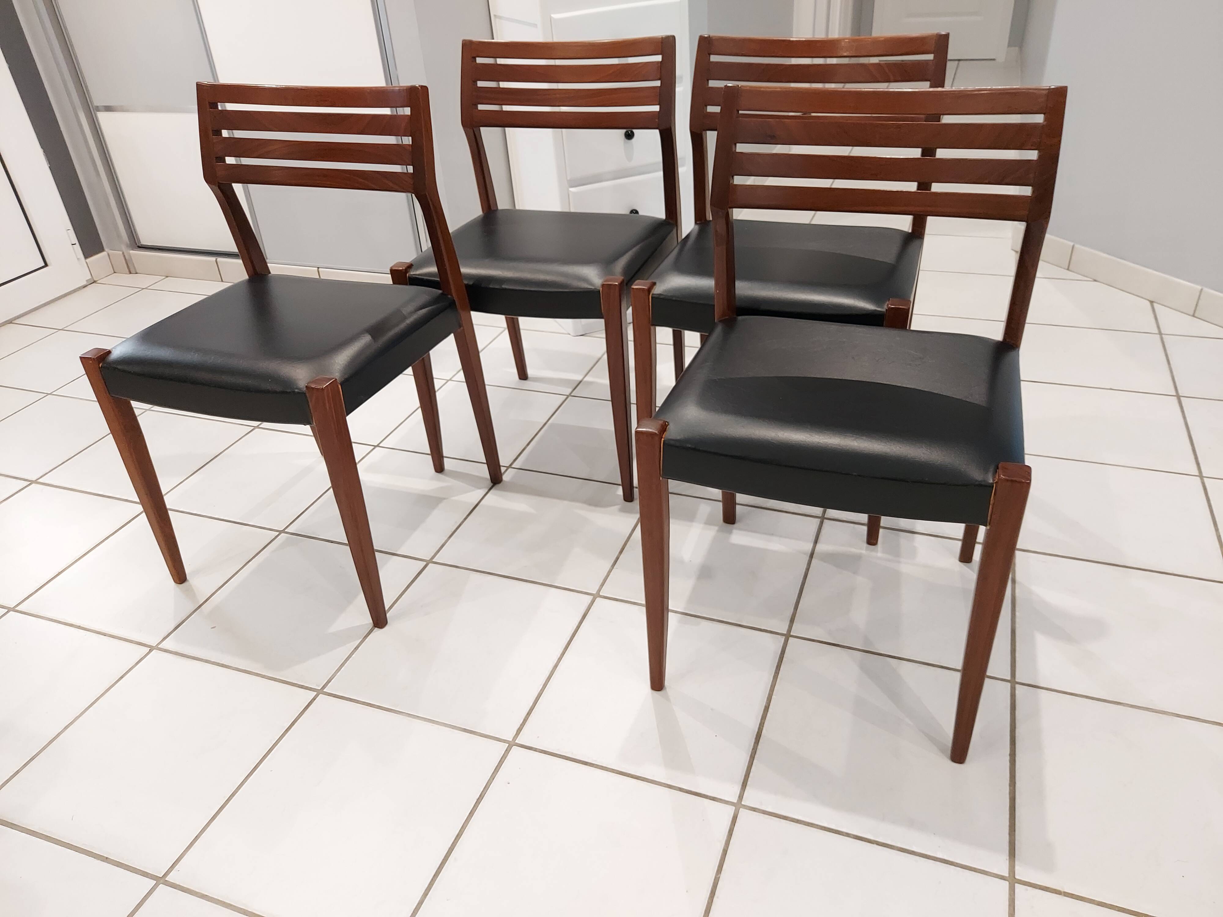 Suite de 4 chaises teck scandinave vintage années 1970